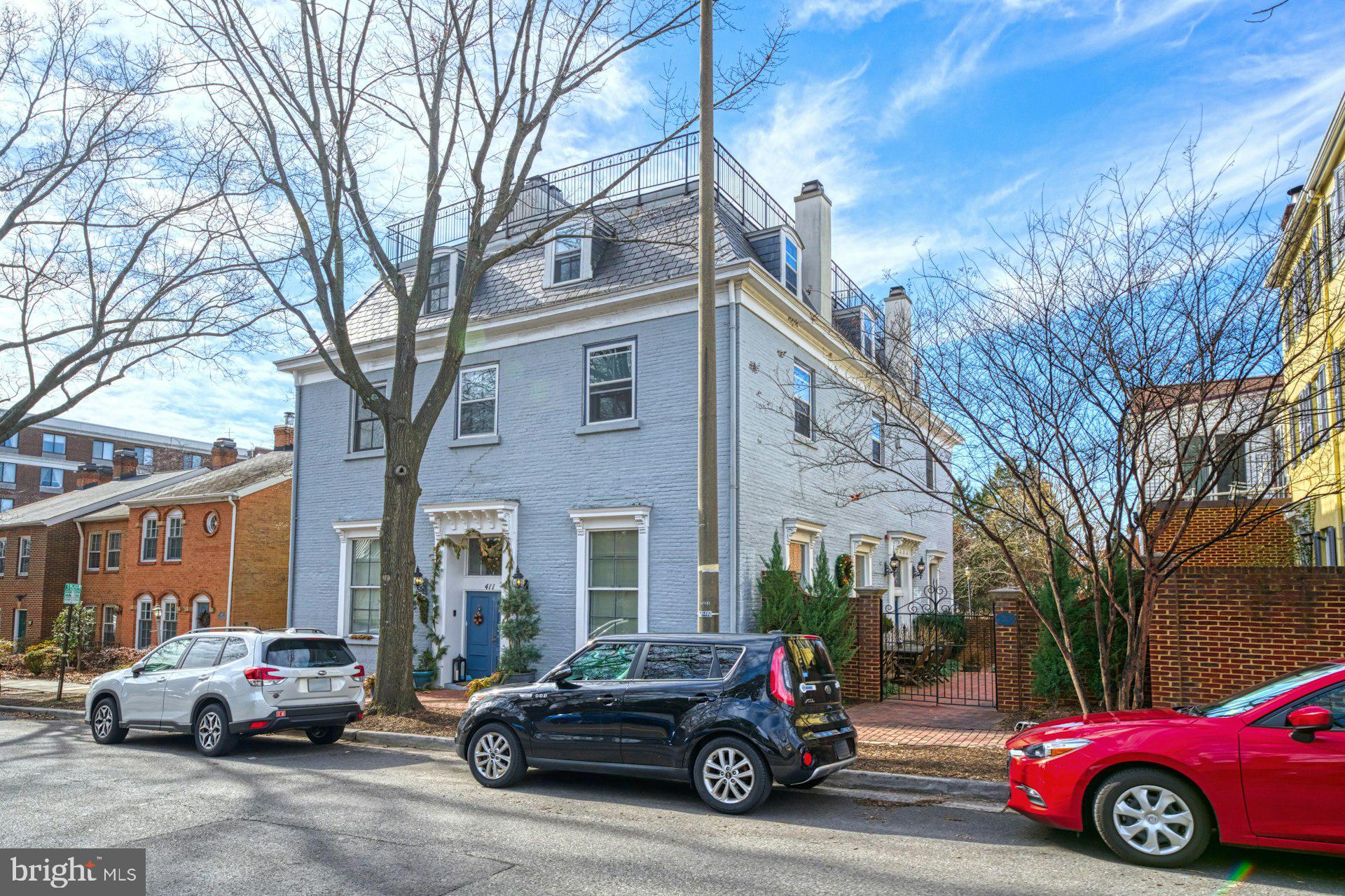 WOLFE ALLEY - Residential
