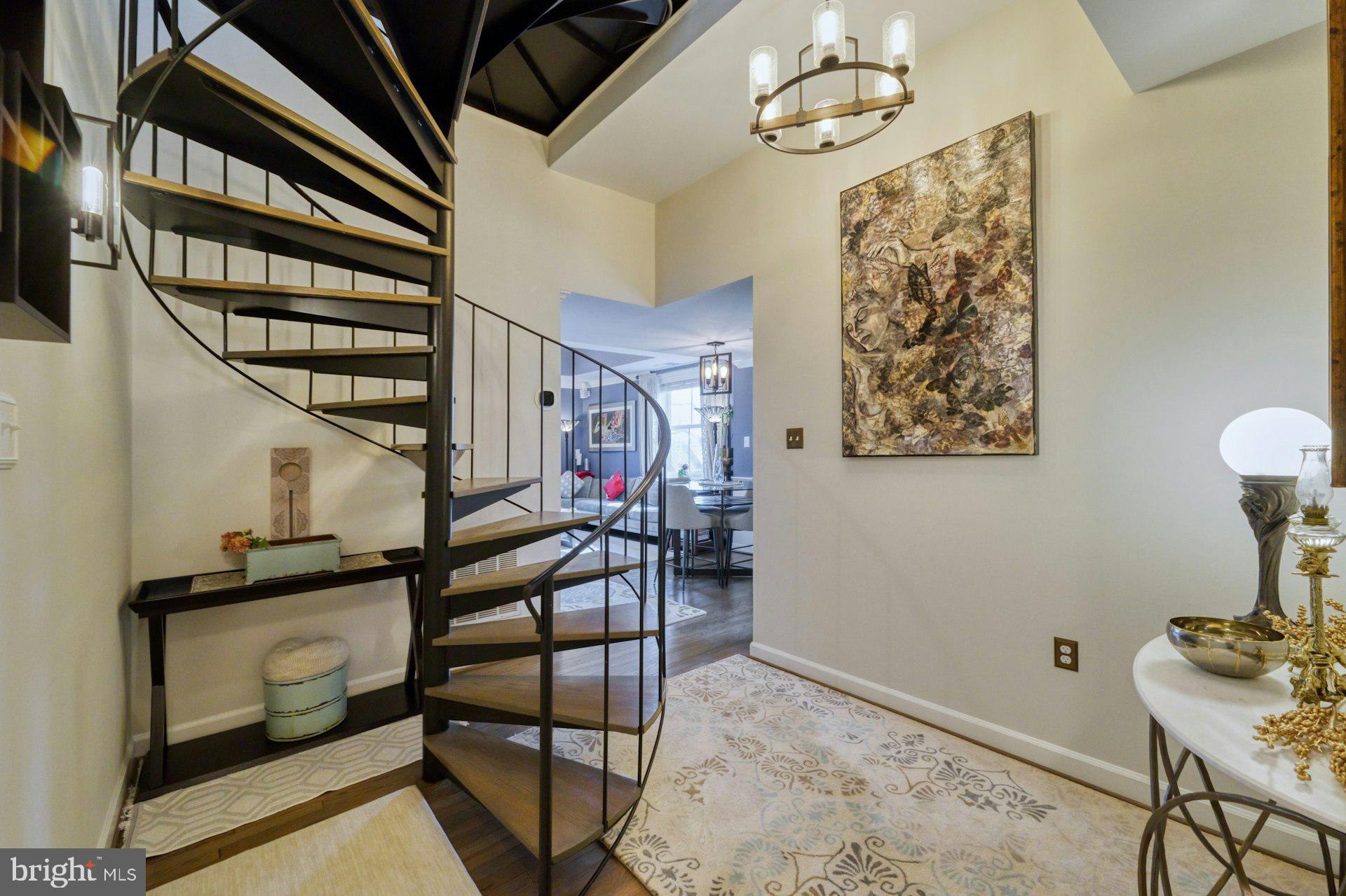 WOLFE ALLEY - Residential