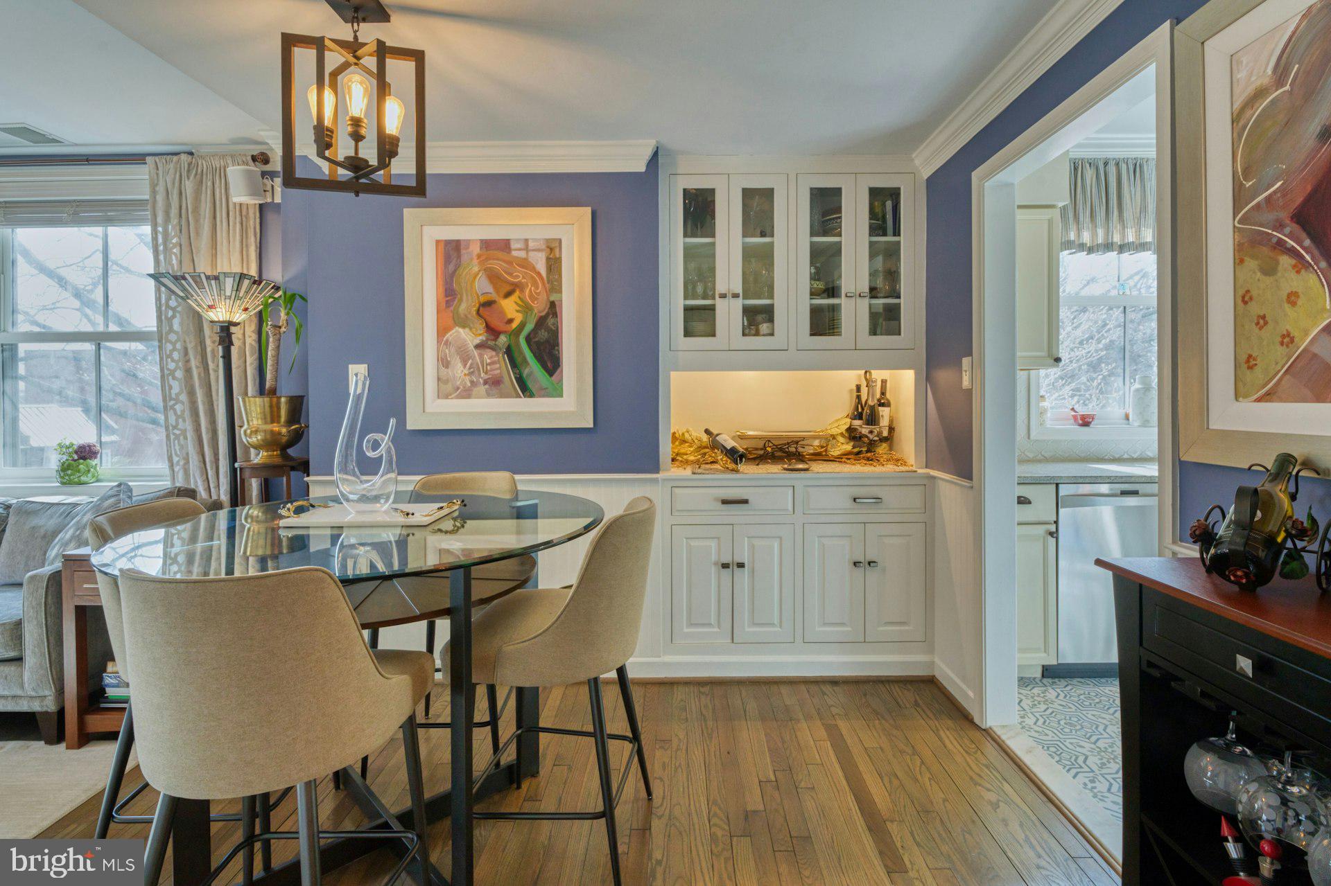 WOLFE ALLEY - Residential