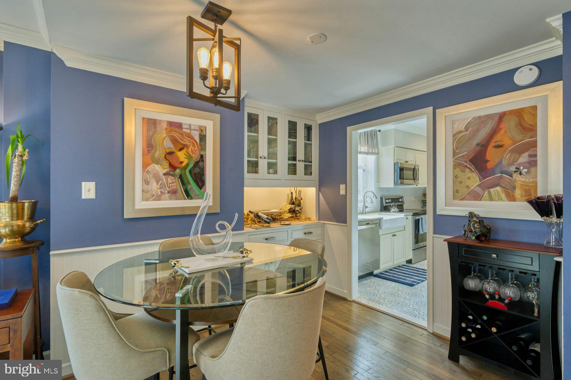 WOLFE ALLEY - Residential