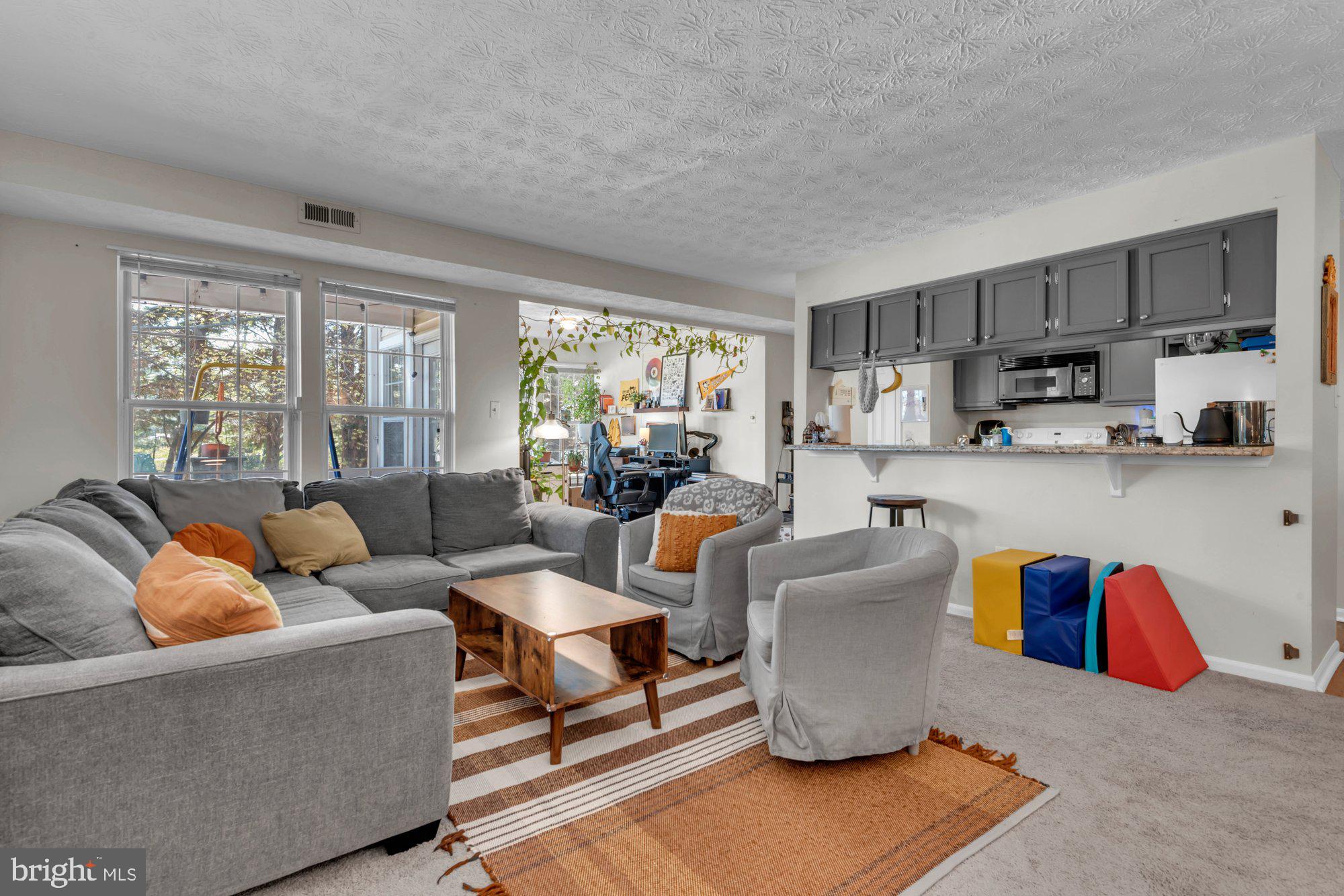 DEEP CREEK COMMONS - Residential