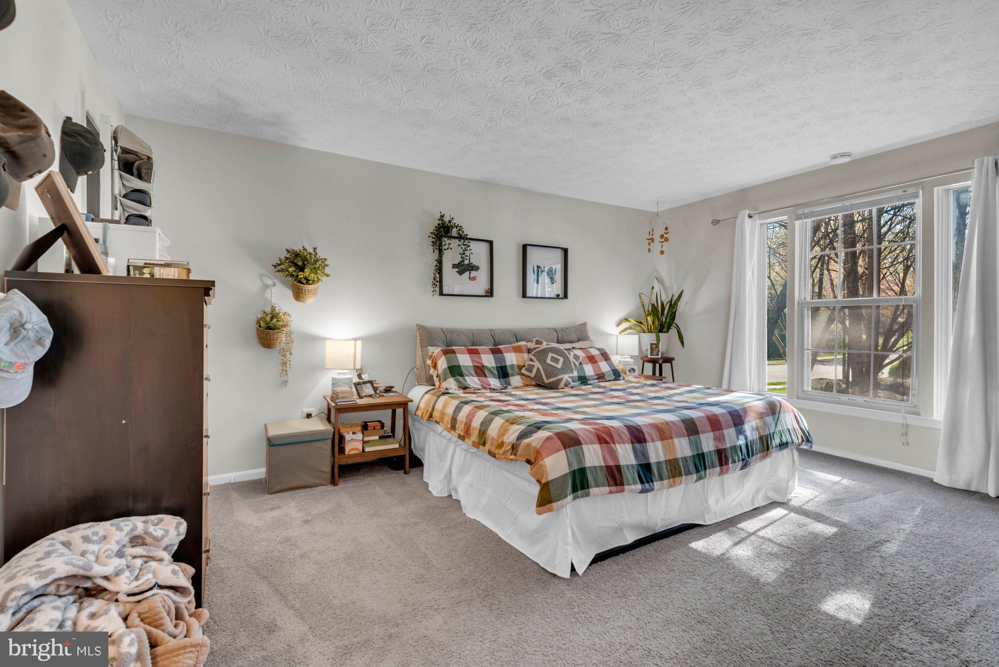 DEEP CREEK COMMONS - Residential