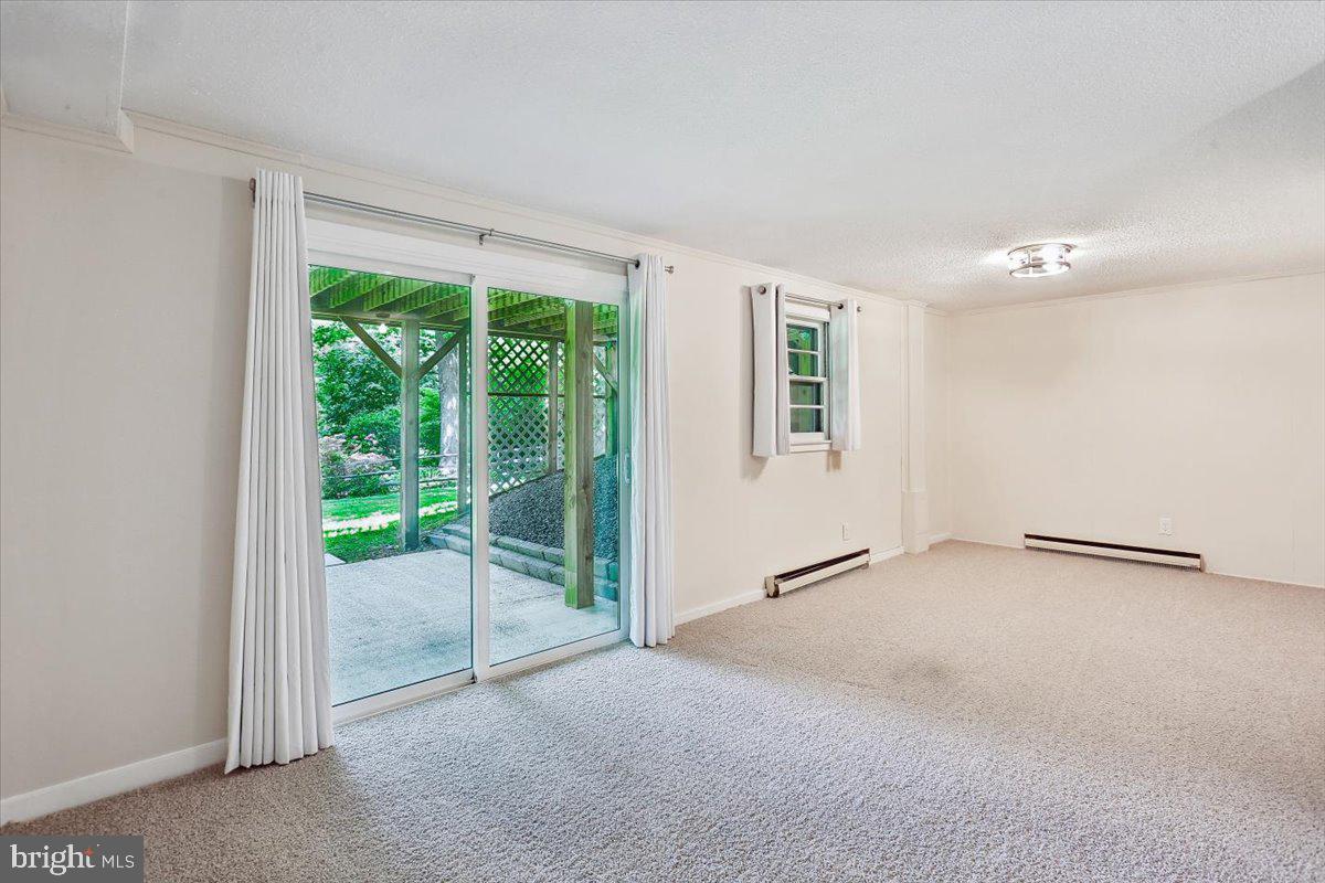 DARNESTOWN OUTSIDE - Residential