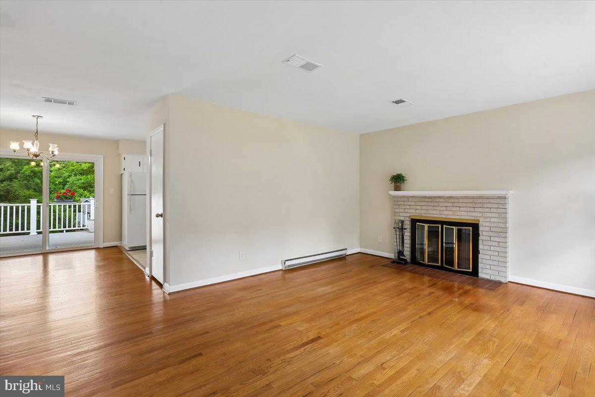 DARNESTOWN OUTSIDE - Residential