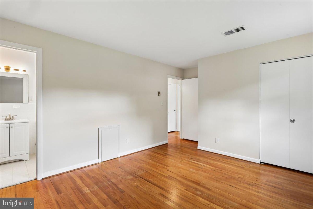 DARNESTOWN OUTSIDE - Residential