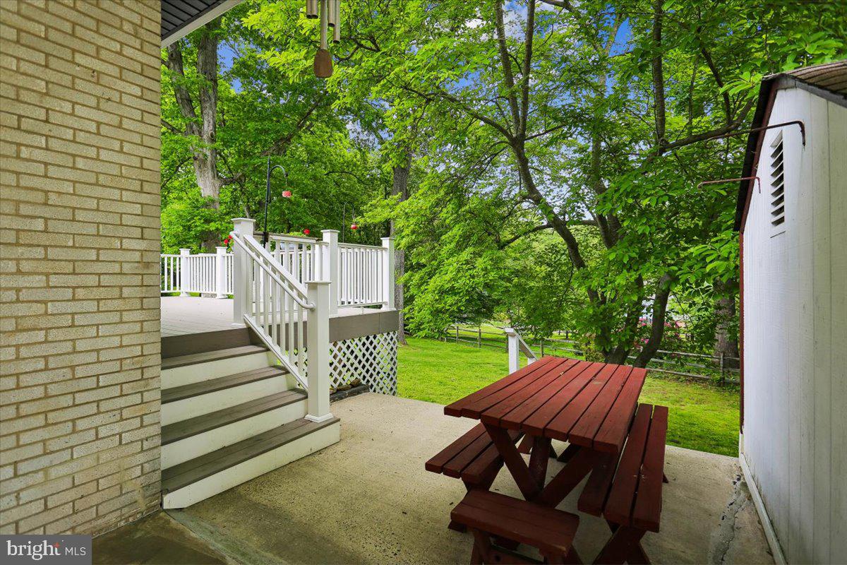 DARNESTOWN OUTSIDE - Residential