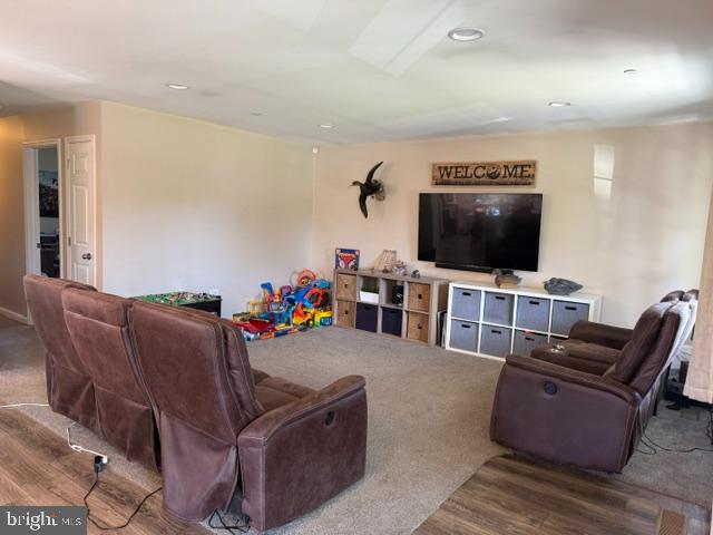 SANDFIELD - Residential