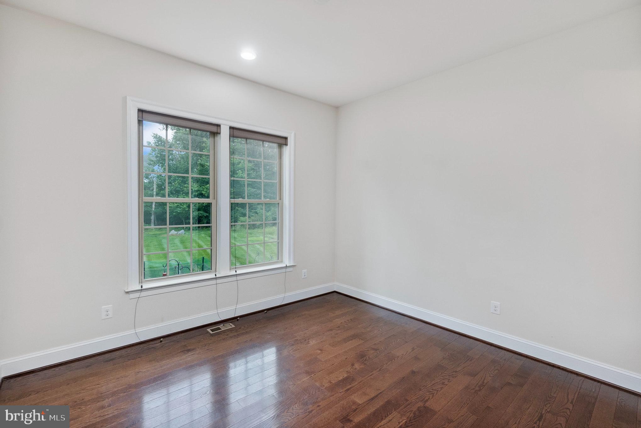 MEADOWS 2 - Residential