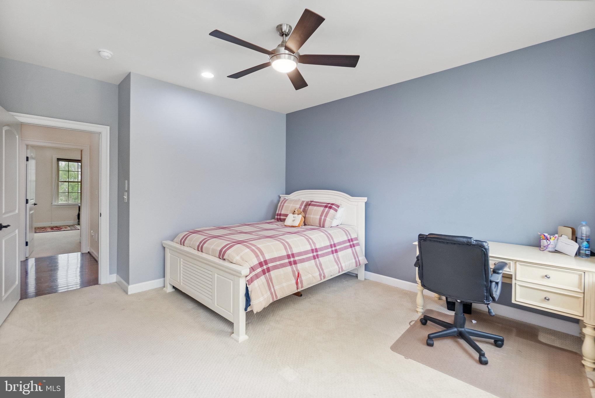 MEADOWS 2 - Residential