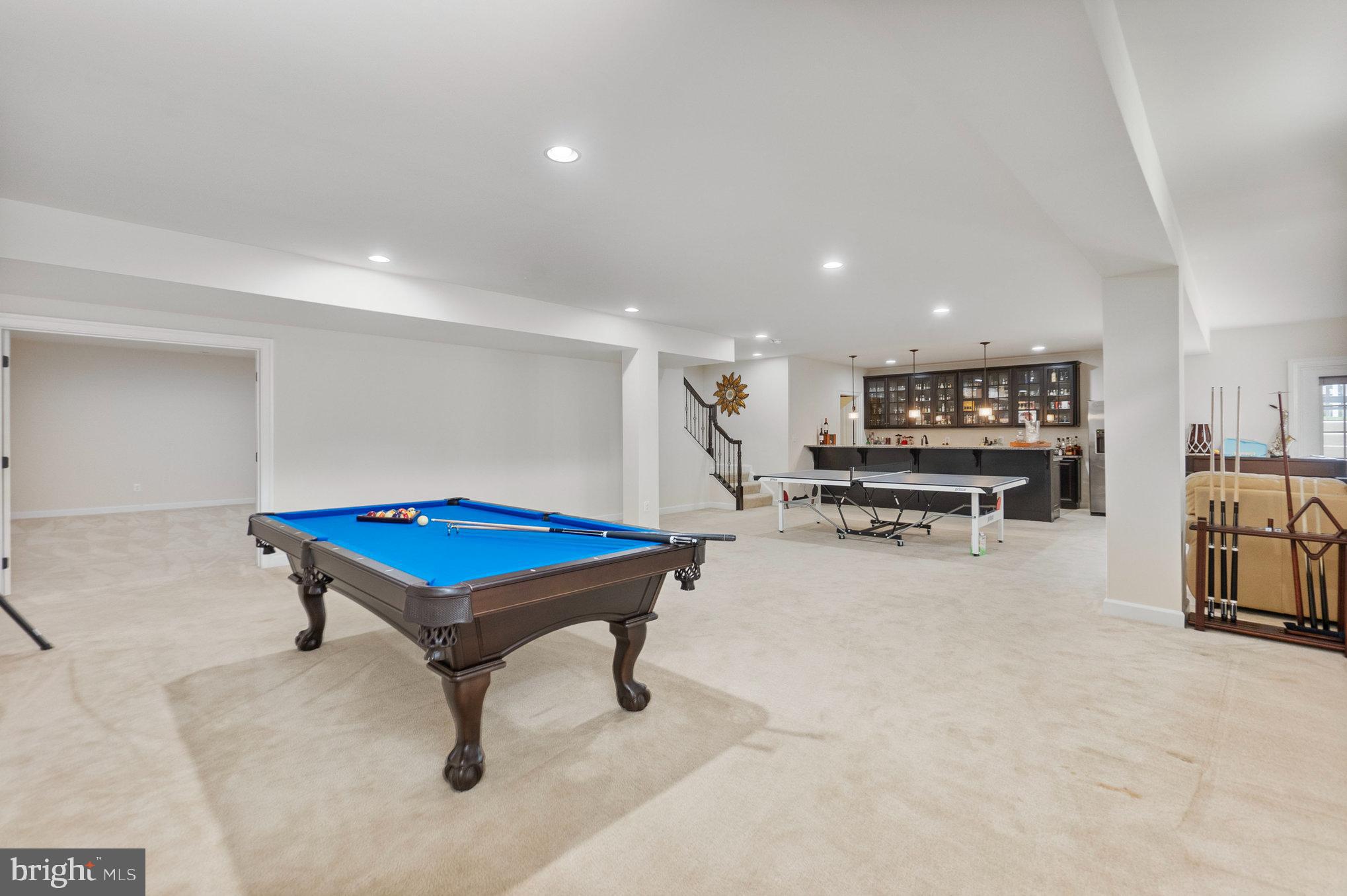 MEADOWS 2 - Residential