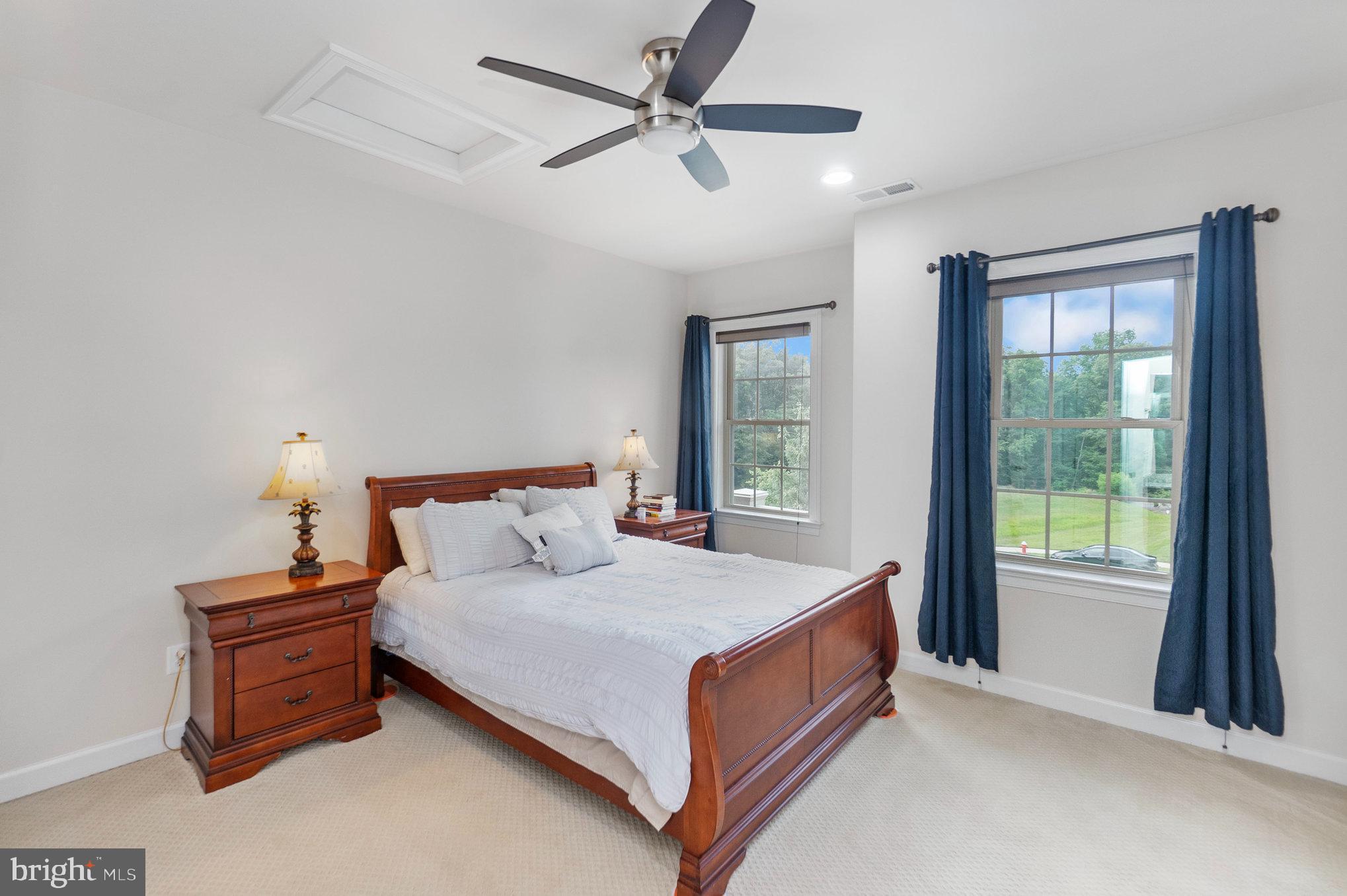 MEADOWS 2 - Residential