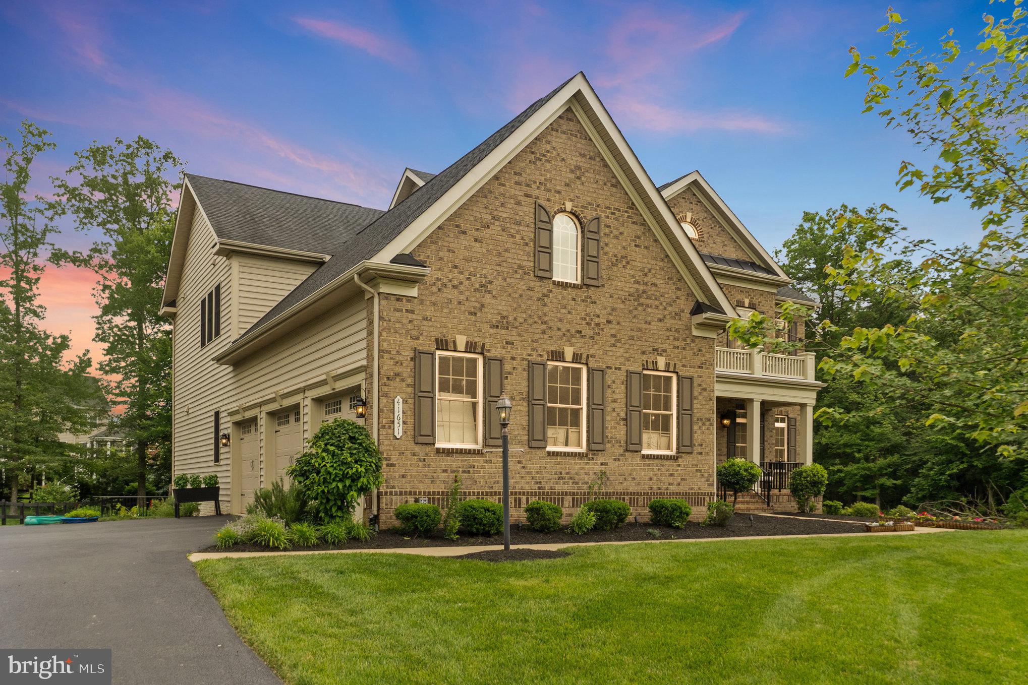 MEADOWS 2 - Residential