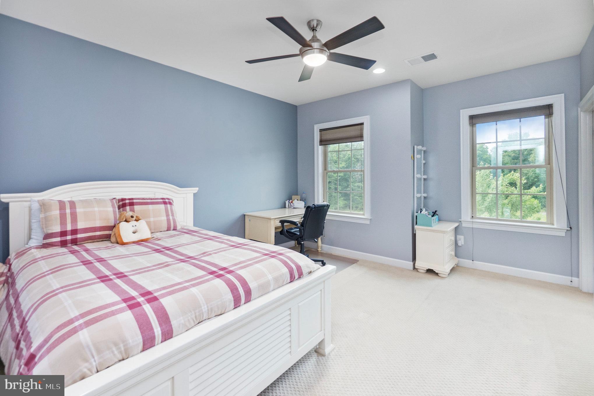 MEADOWS 2 - Residential