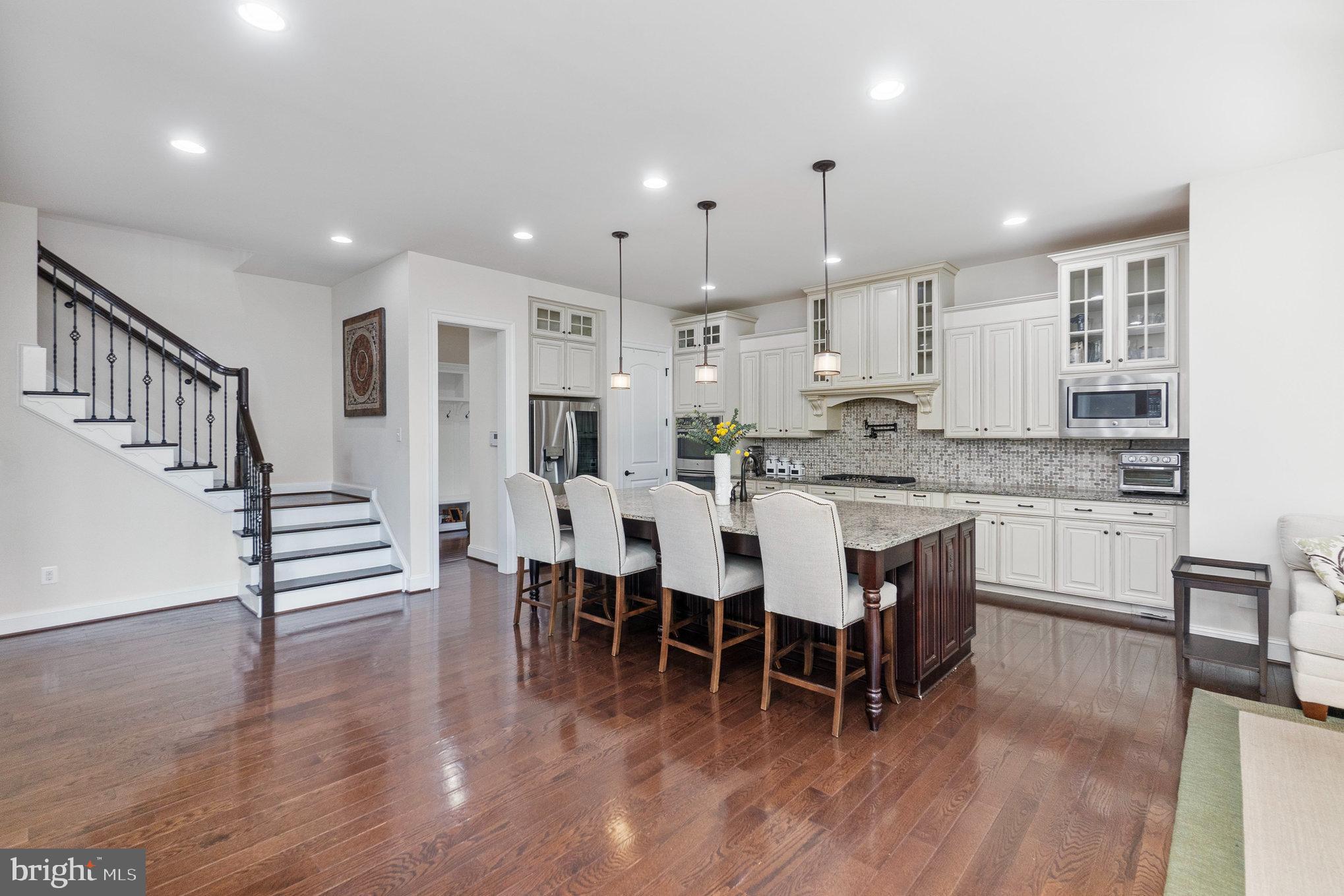 MEADOWS 2 - Residential