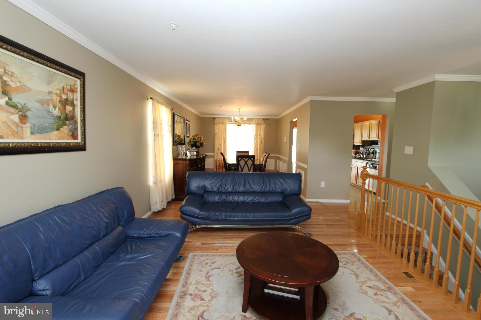 SHERIFF KNOLLS - Residential