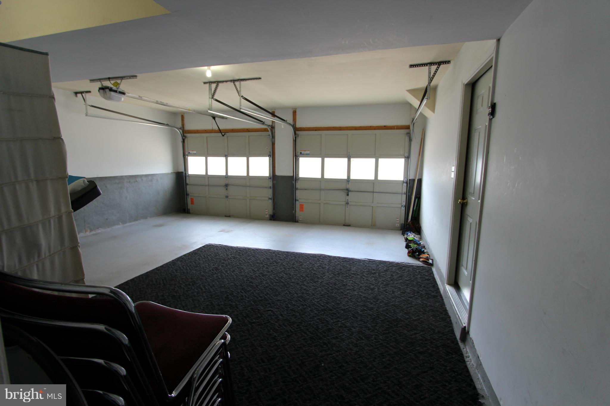 SHERIFF KNOLLS - Residential