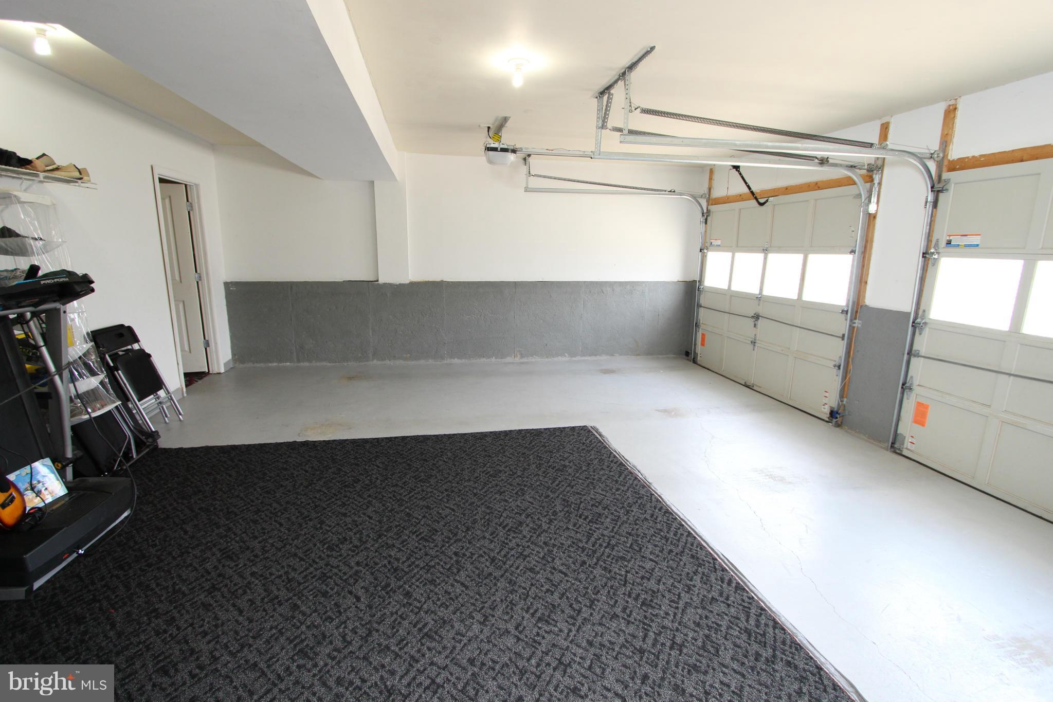 SHERIFF KNOLLS - Residential