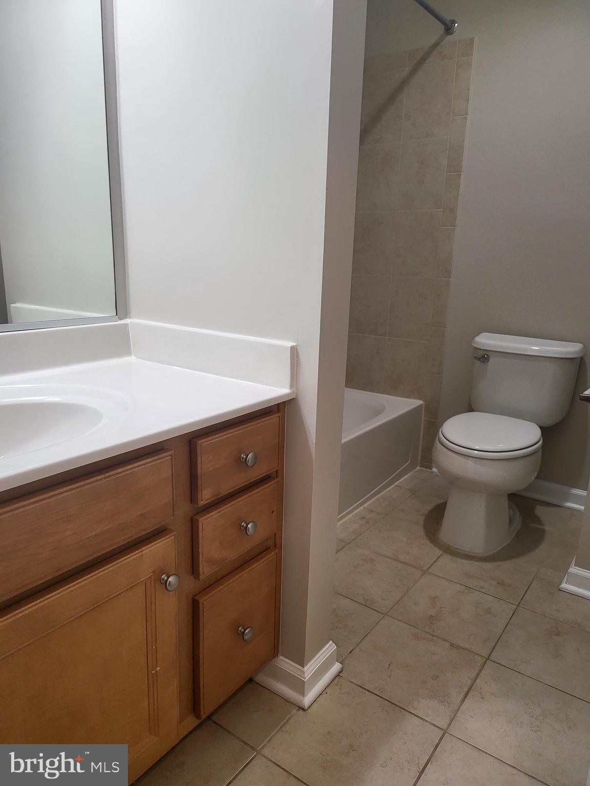 EAST GATE ONE - Residential Lease