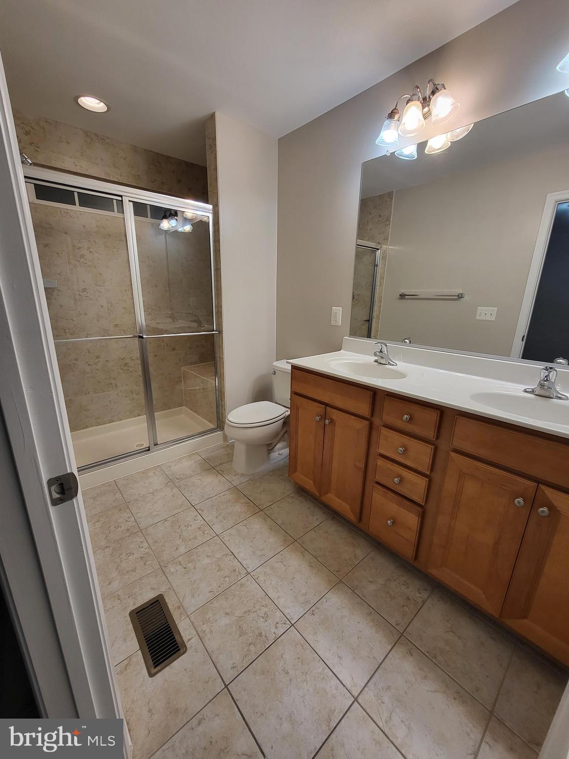 EAST GATE ONE - Residential Lease