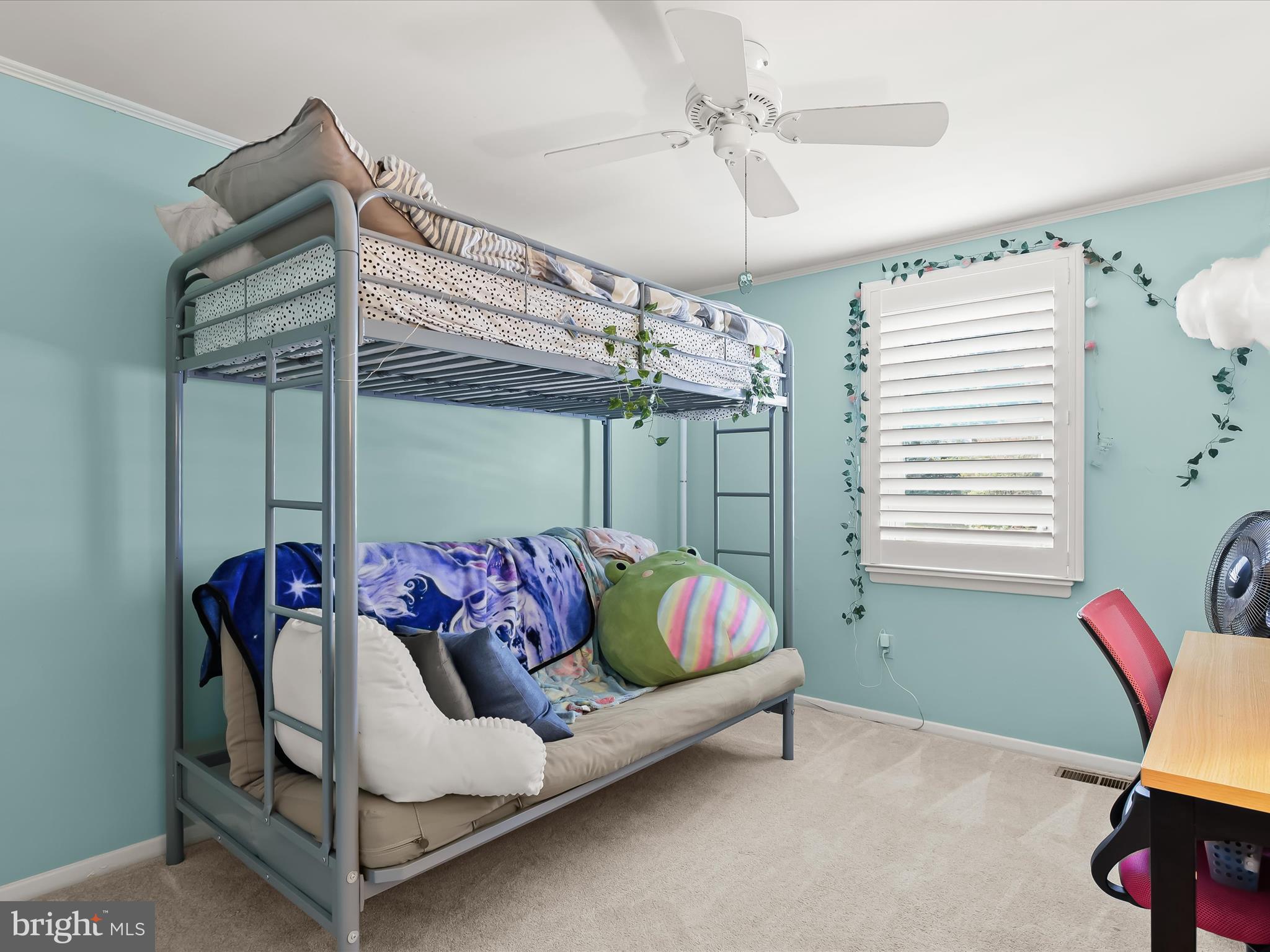 TOWN & COUNTRY APARTMENTS CARNEY - Residential