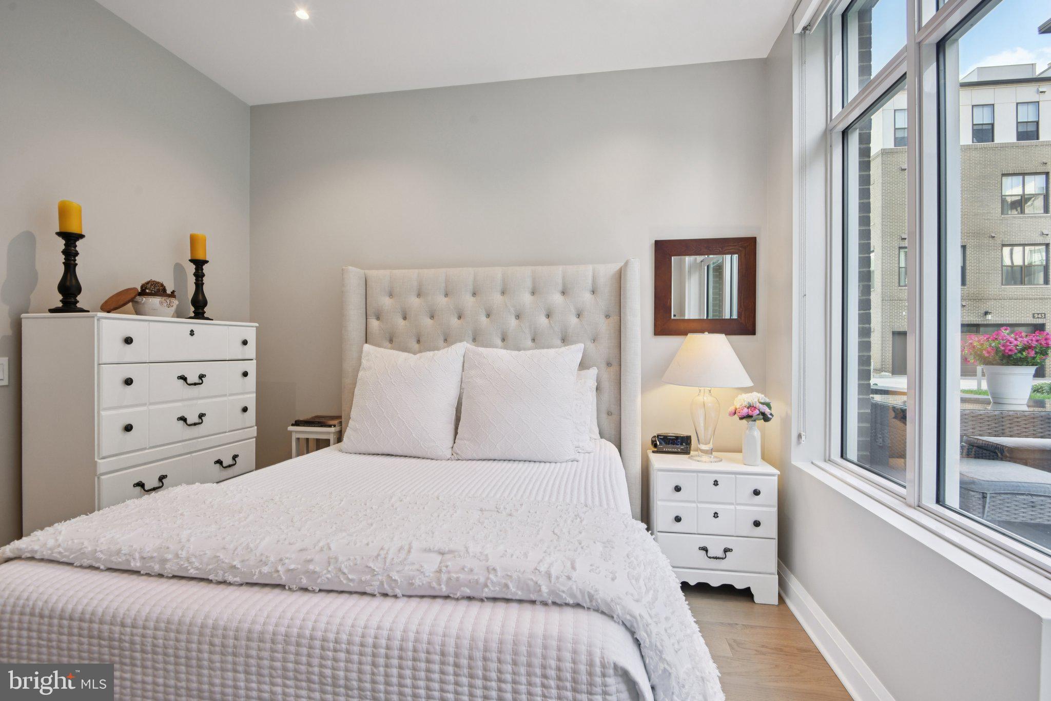 OLD TOWN NORTH - Residential