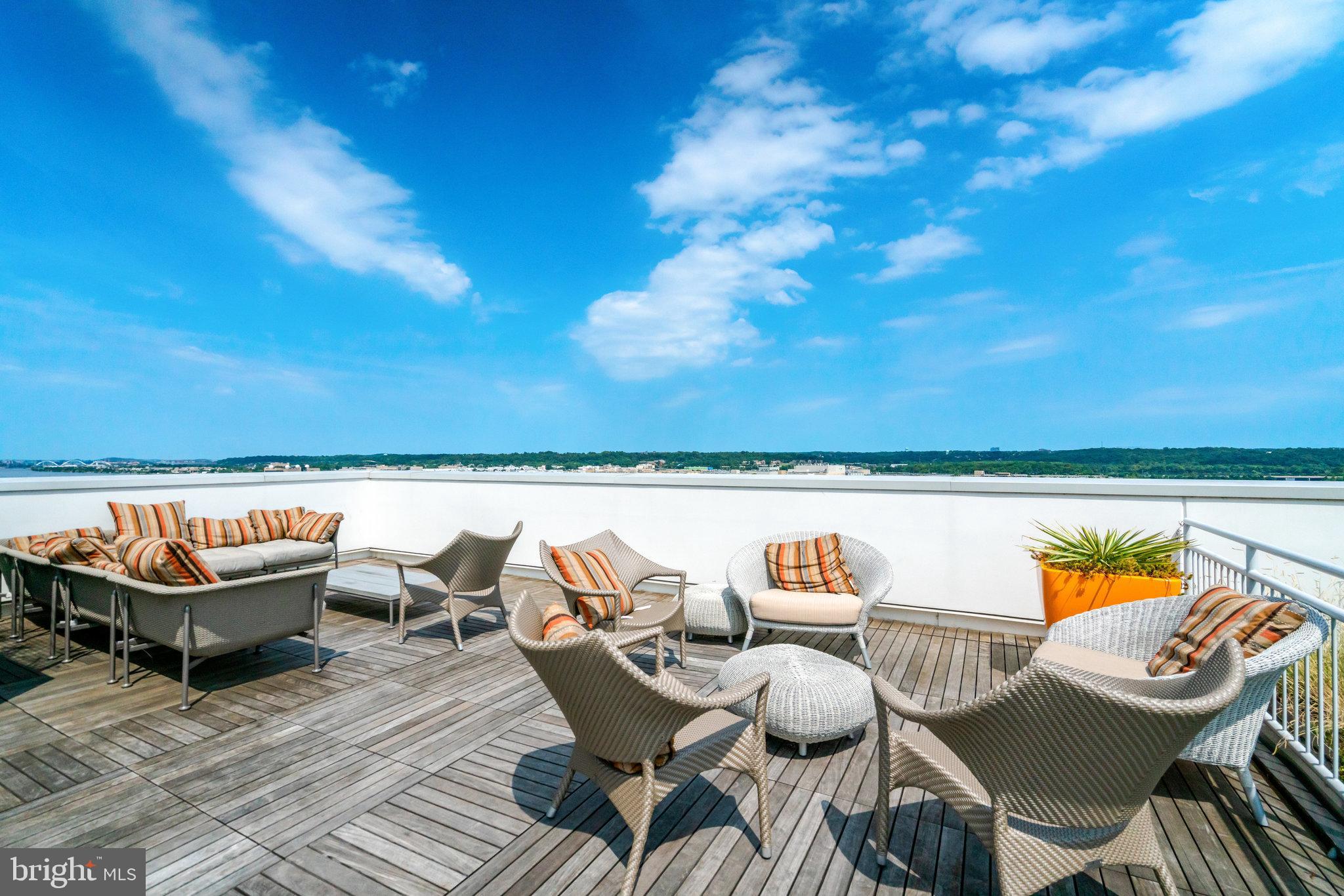 OLD TOWN NORTH - Residential