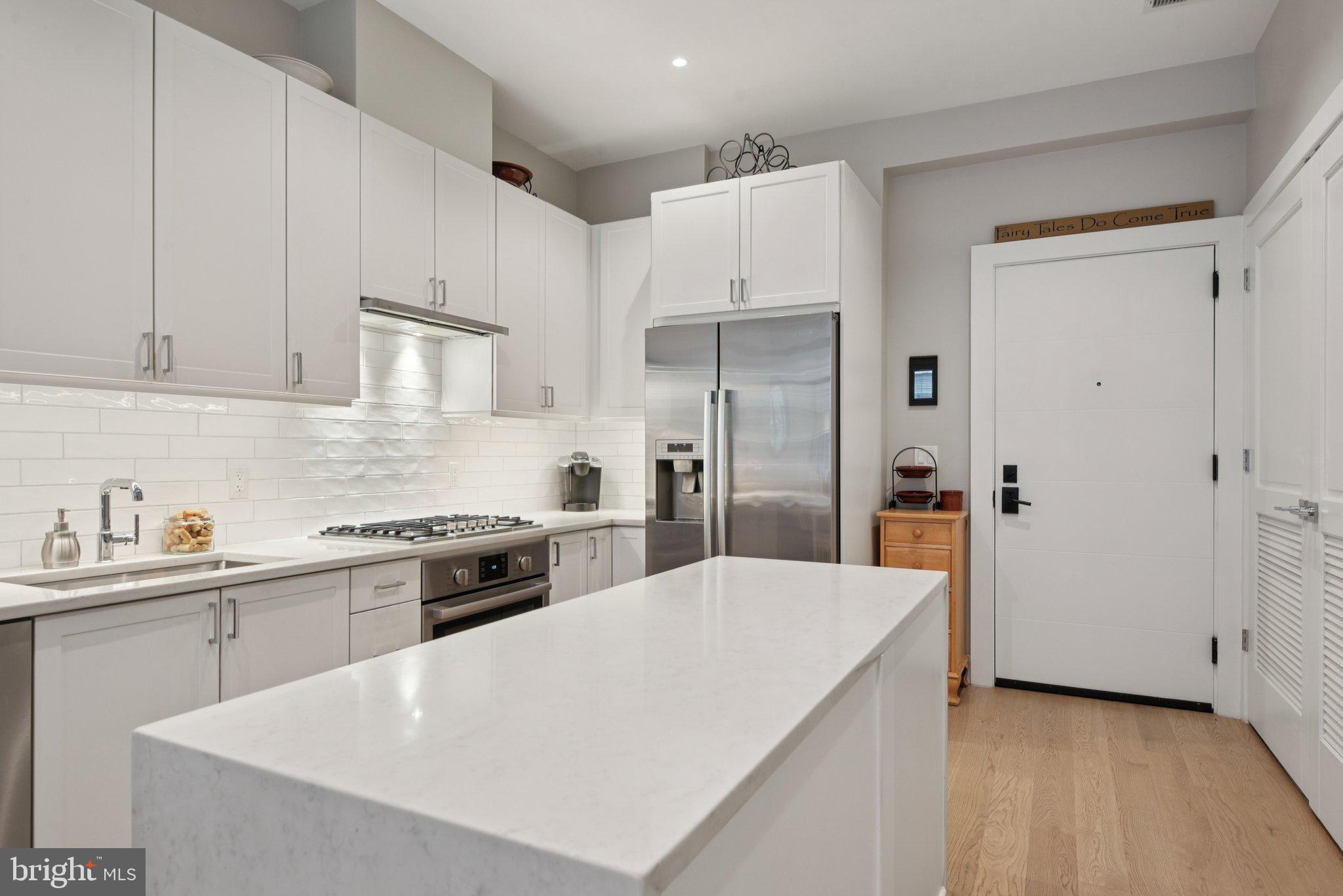 OLD TOWN NORTH - Residential