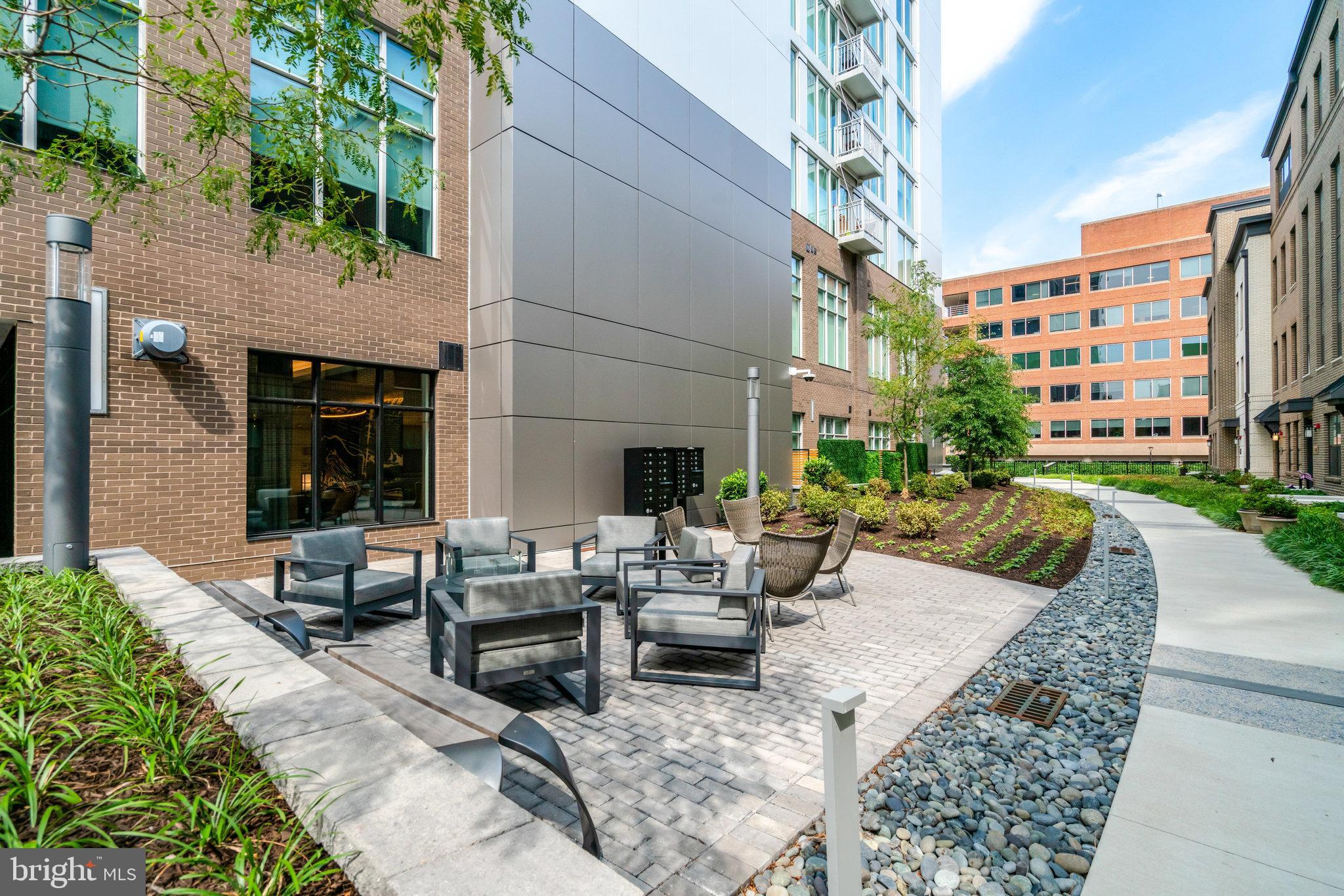 OLD TOWN NORTH - Residential