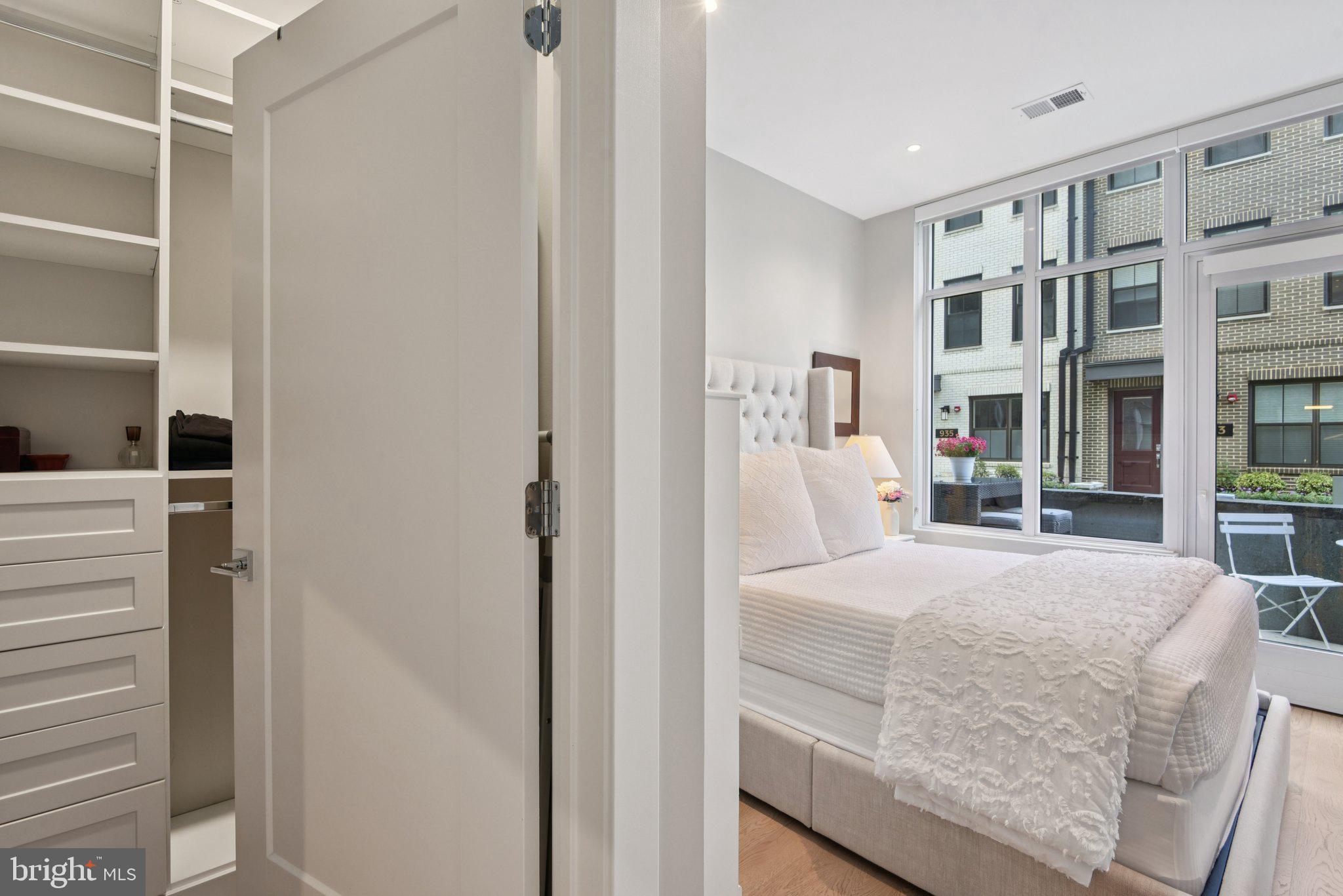 OLD TOWN NORTH - Residential