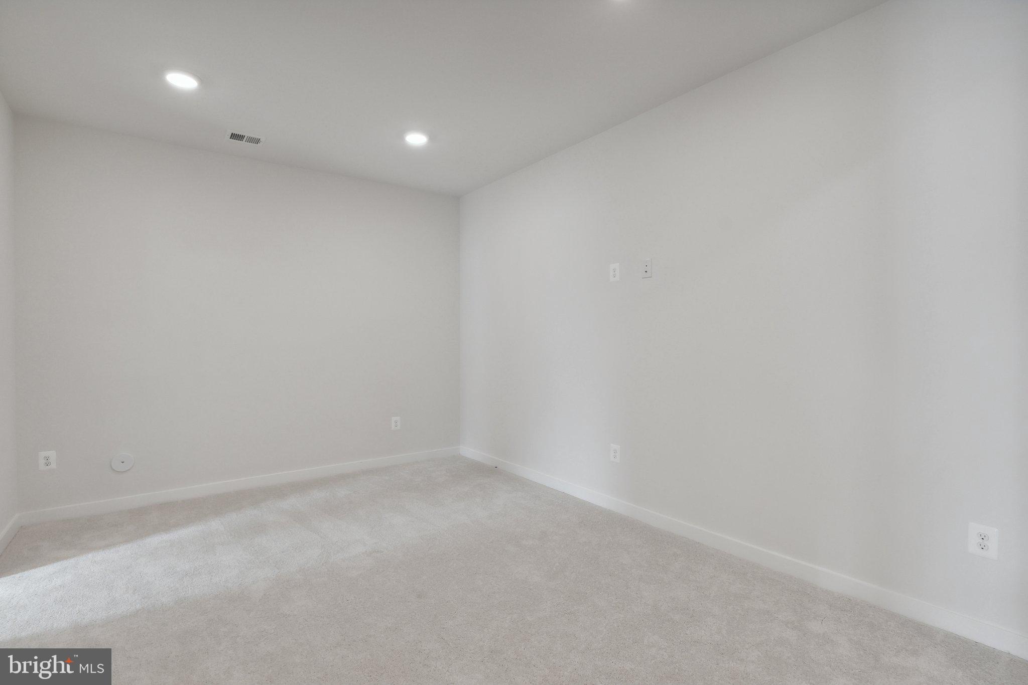 MELFORD TOWN CENTER - Residential