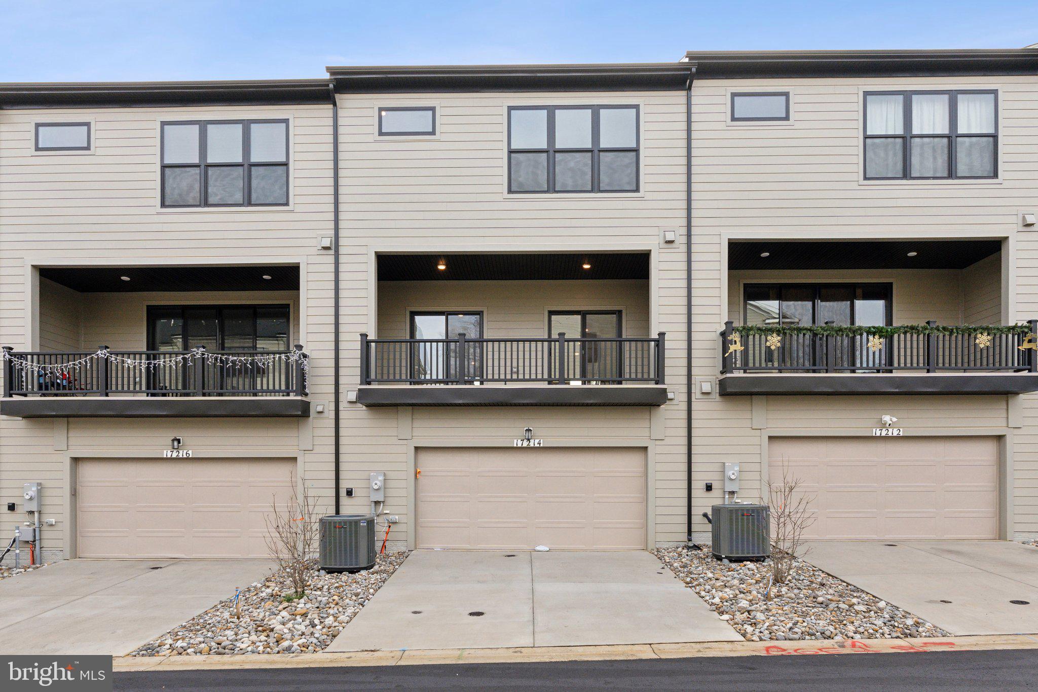 MELFORD TOWN CENTER - Residential