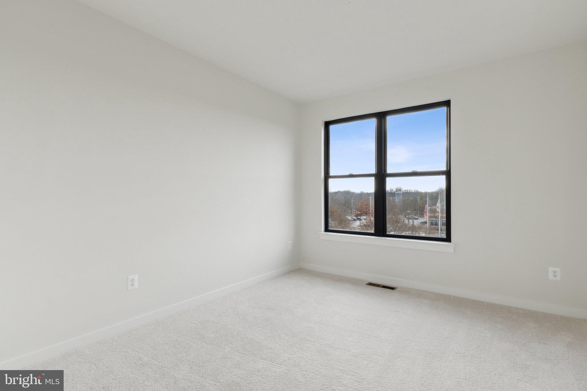 MELFORD TOWN CENTER - Residential