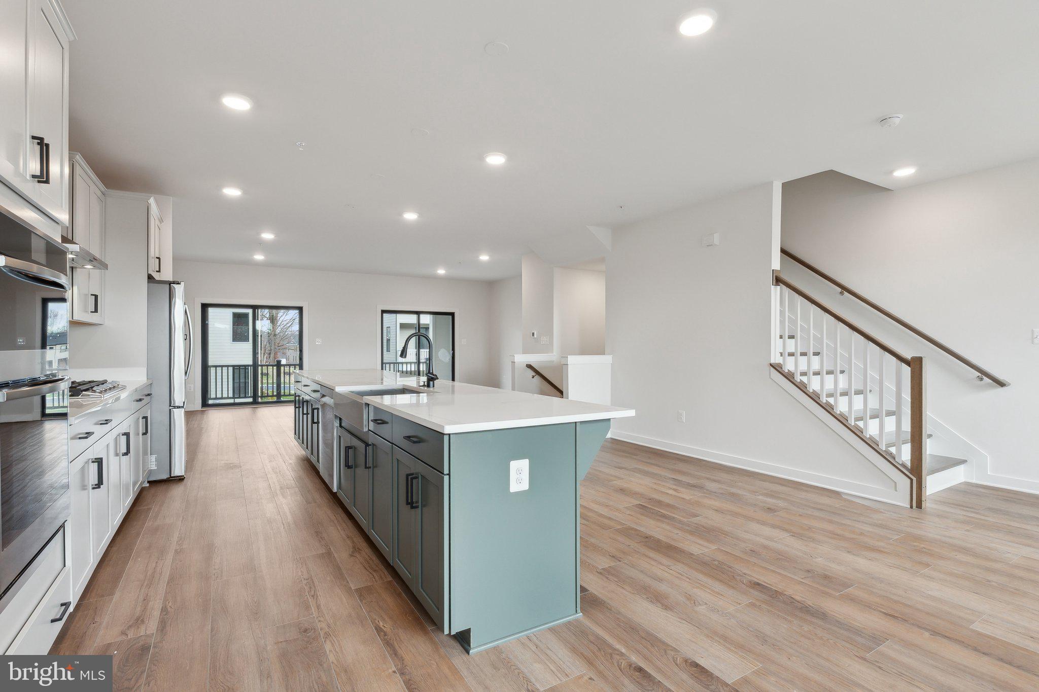 MELFORD TOWN CENTER - Residential