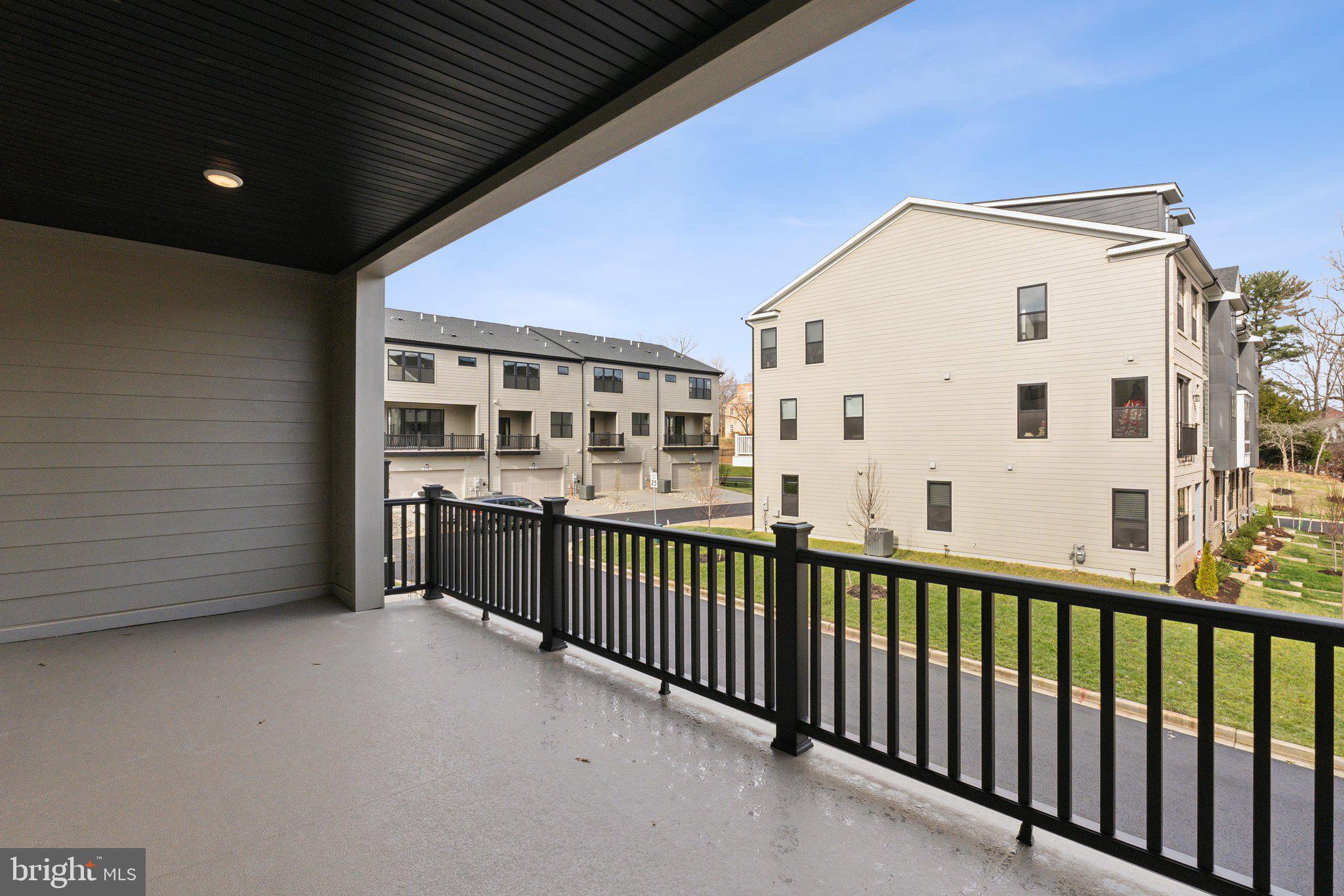 MELFORD TOWN CENTER - Residential