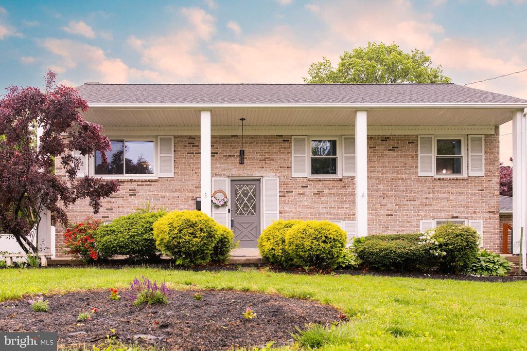 Photo of 265 Julia Avenue, STRASBURG, PA 17579 (MLS # PALA2068222)