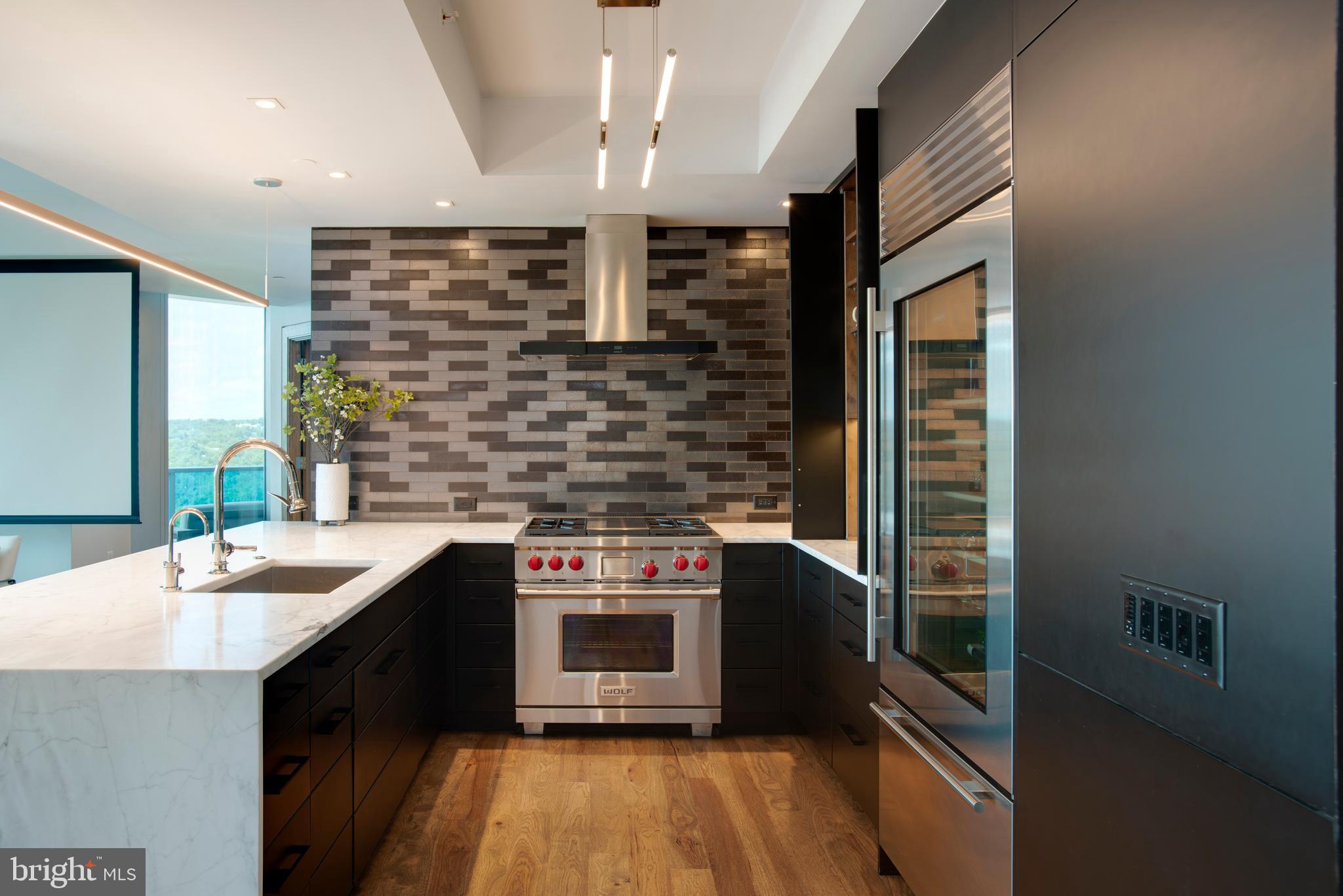 ROSSLYN - Residential