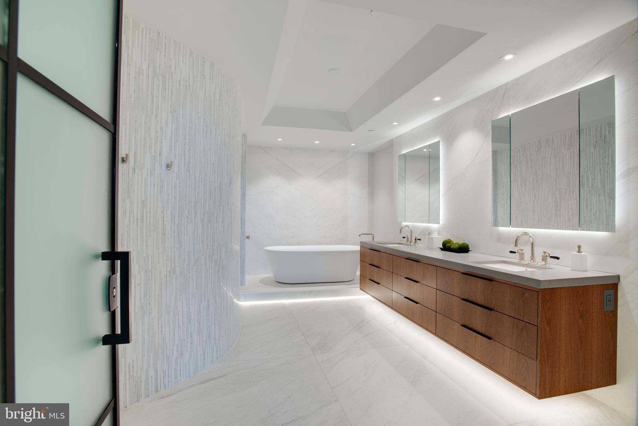 ROSSLYN - Residential