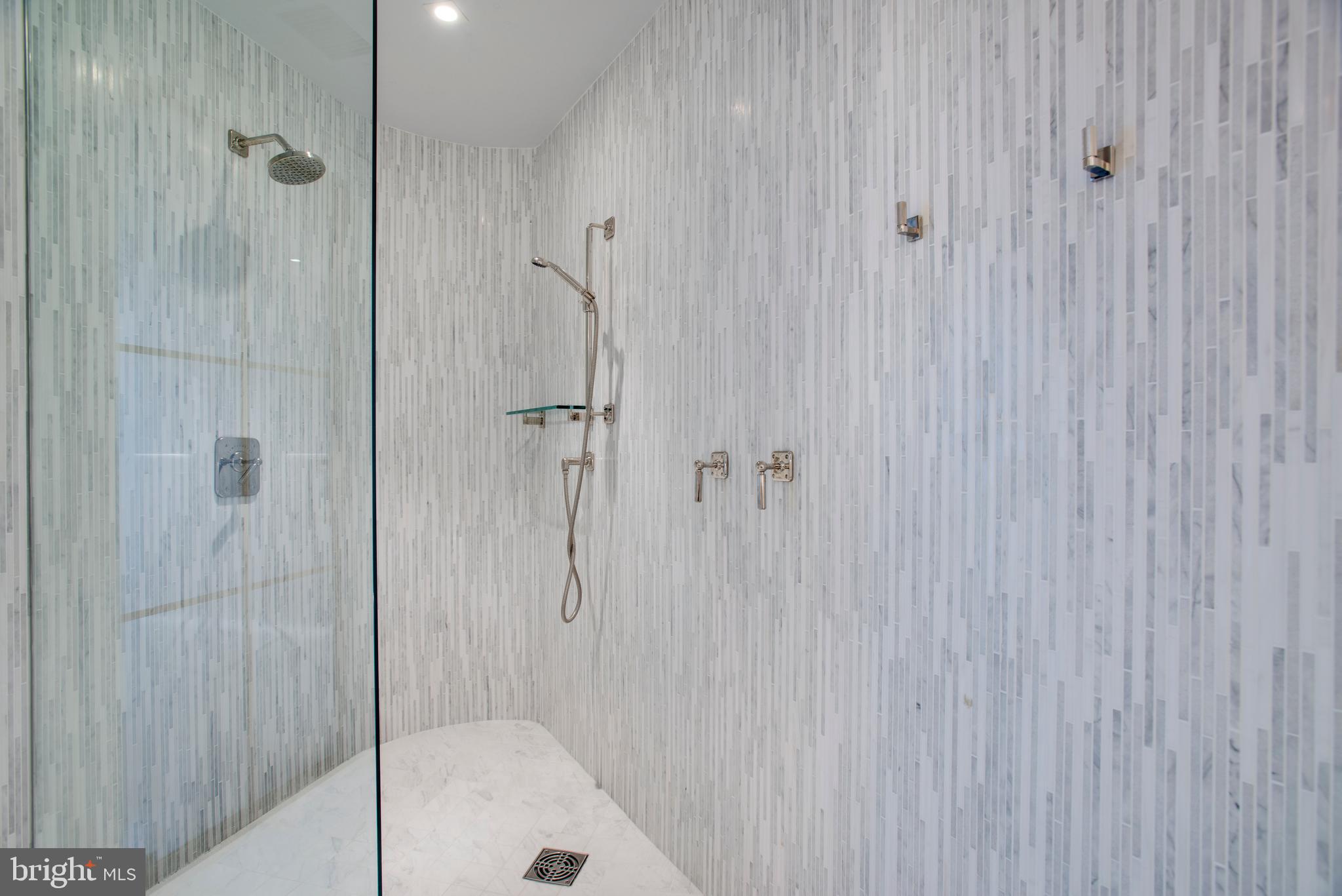 ROSSLYN - Residential