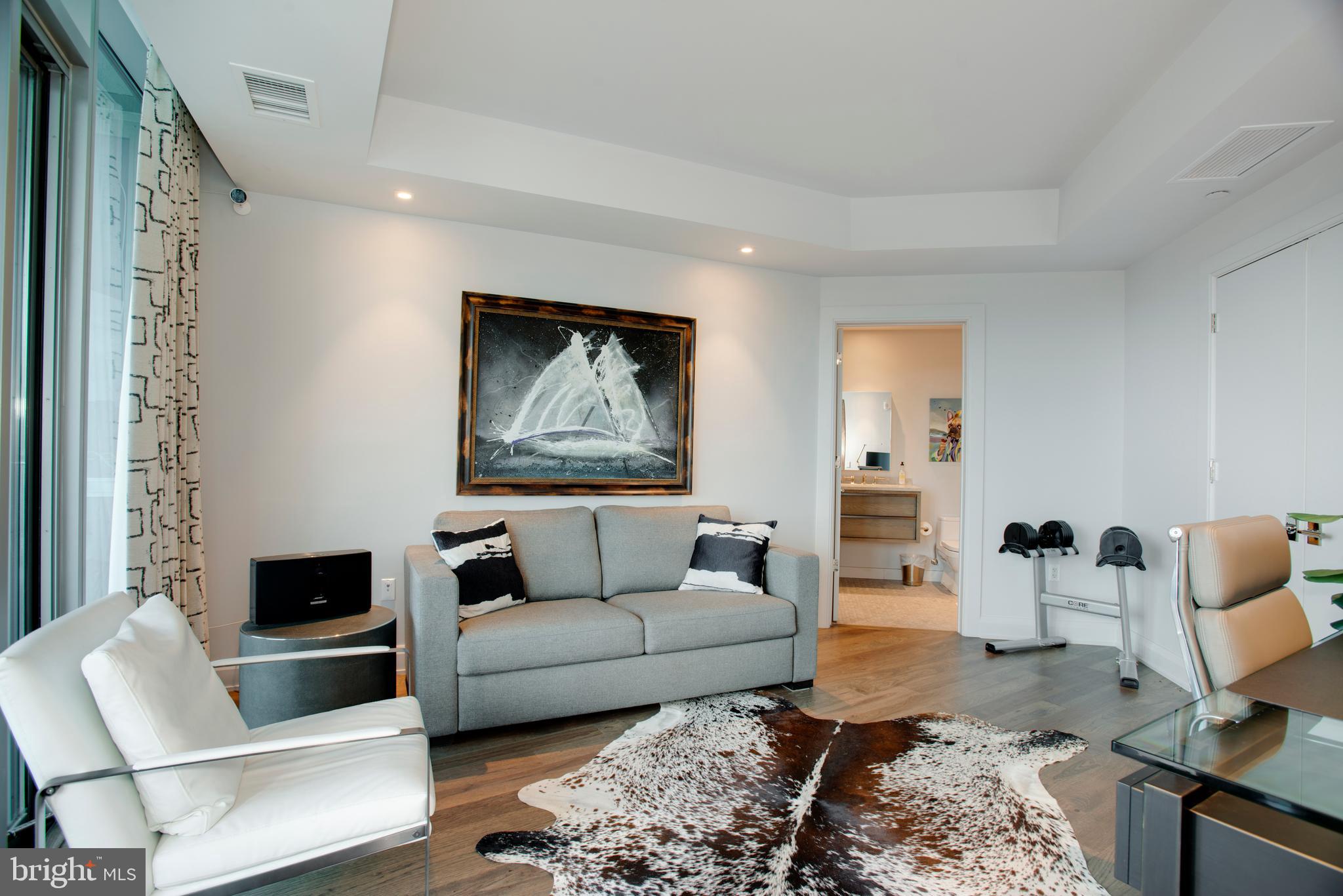 ROSSLYN - Residential