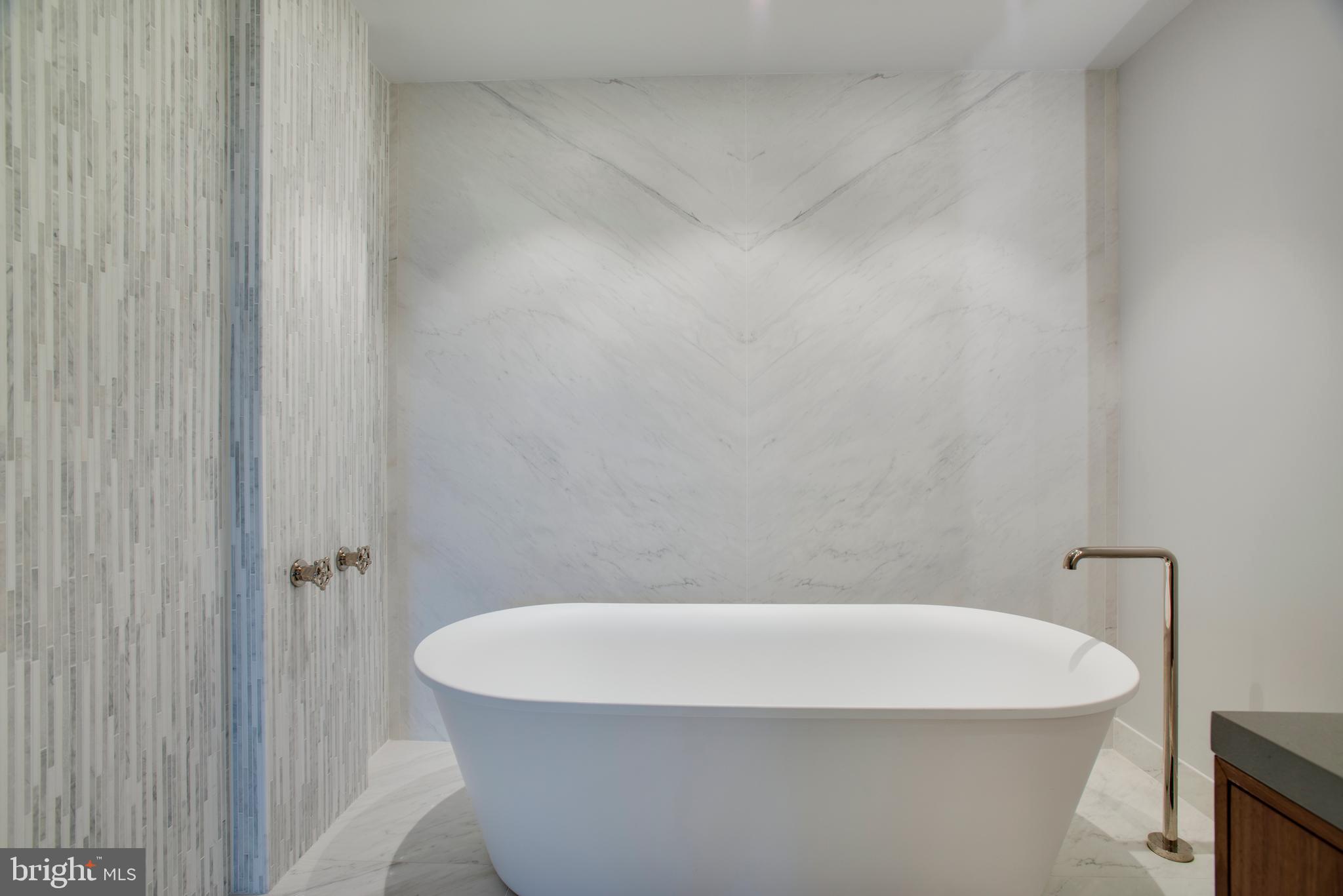 ROSSLYN - Residential