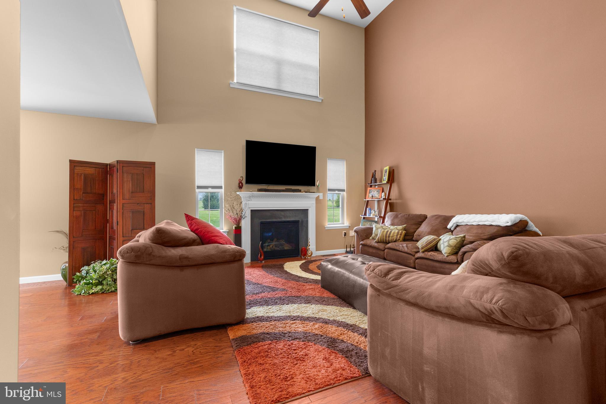 WINDING HILLS - DORSET SQ - Residential