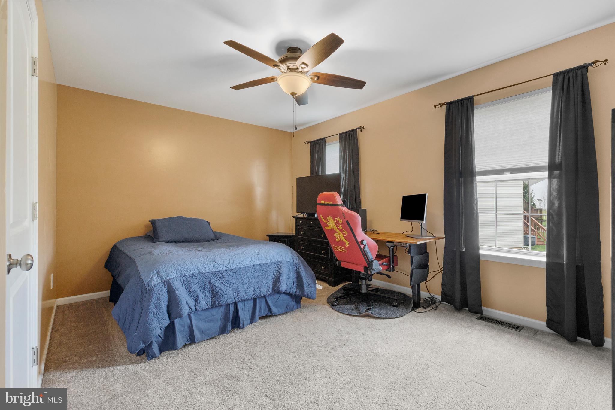 WINDING HILLS - DORSET SQ - Residential