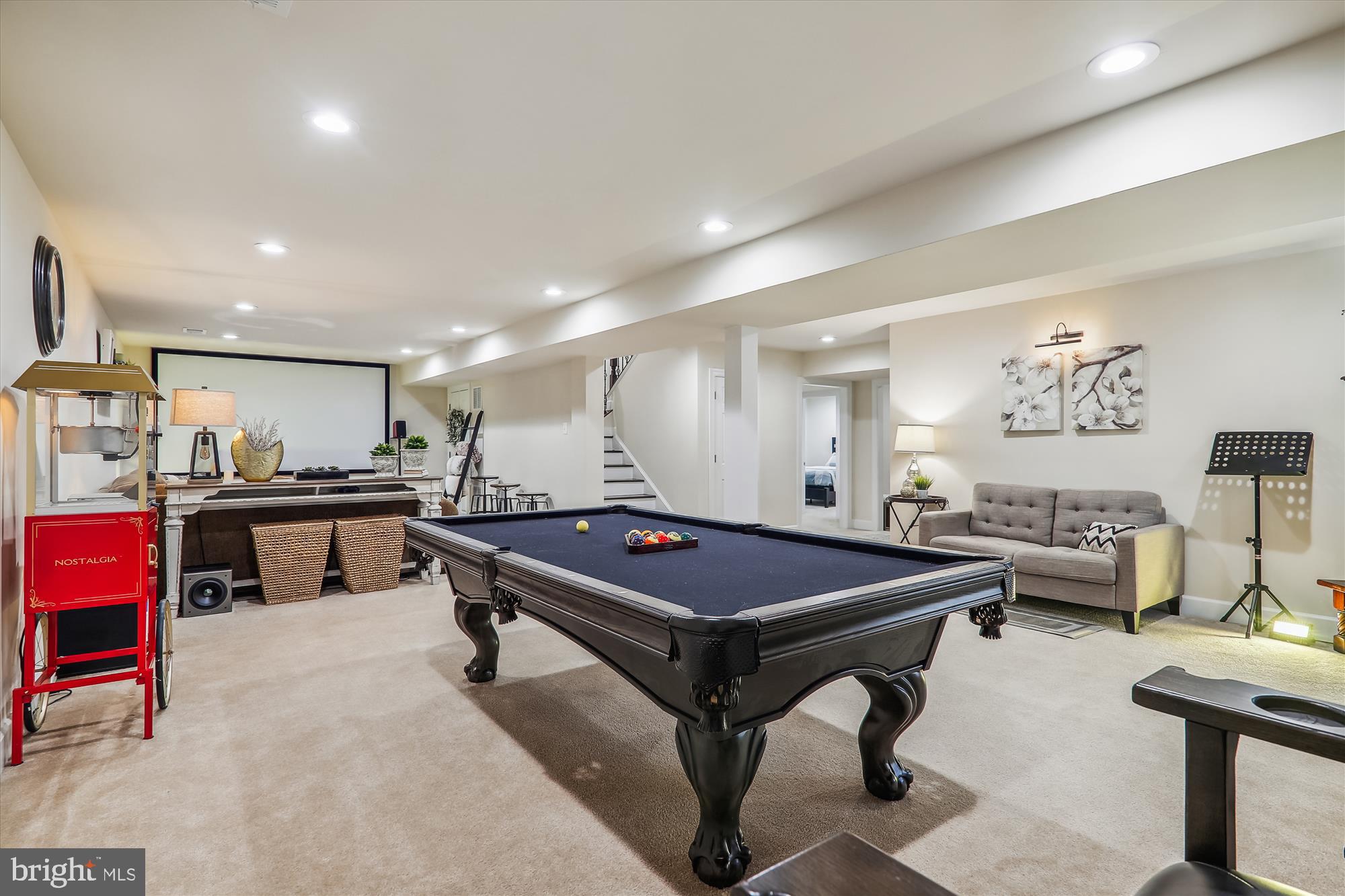 MAPLE LAWN - Residential