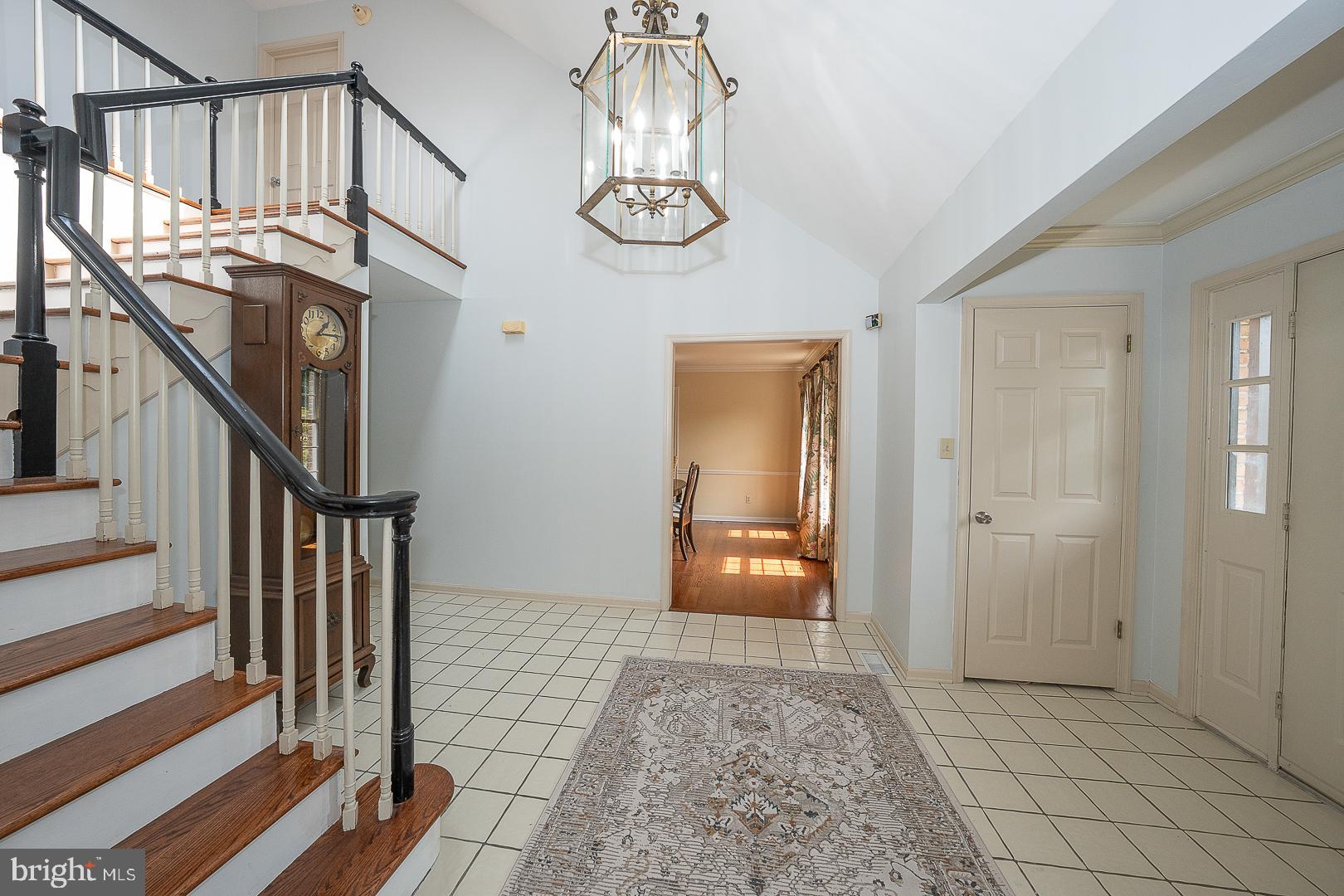 842 PENNS WAY