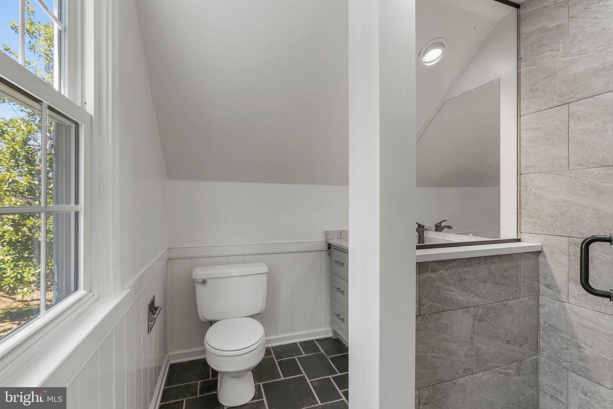 VALLEY FORGE MTN - Residential