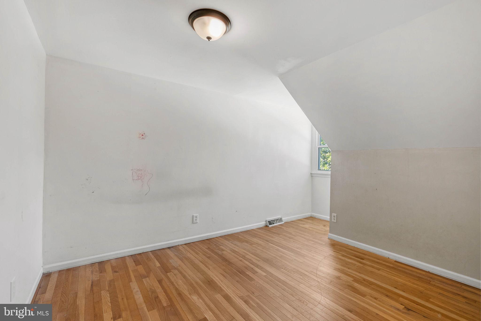 VALLEY FORGE MTN - Residential