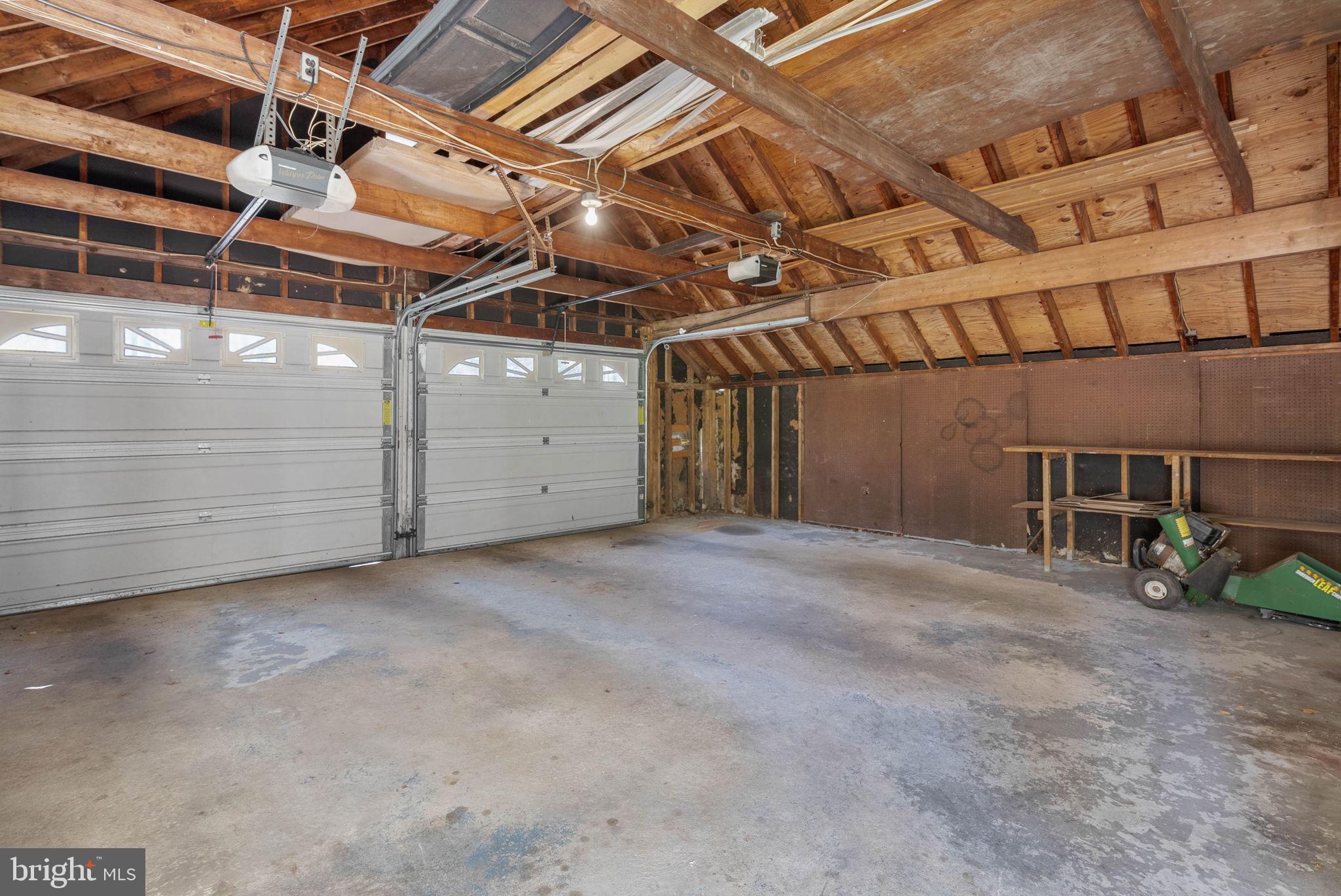 VALLEY FORGE MTN - Residential