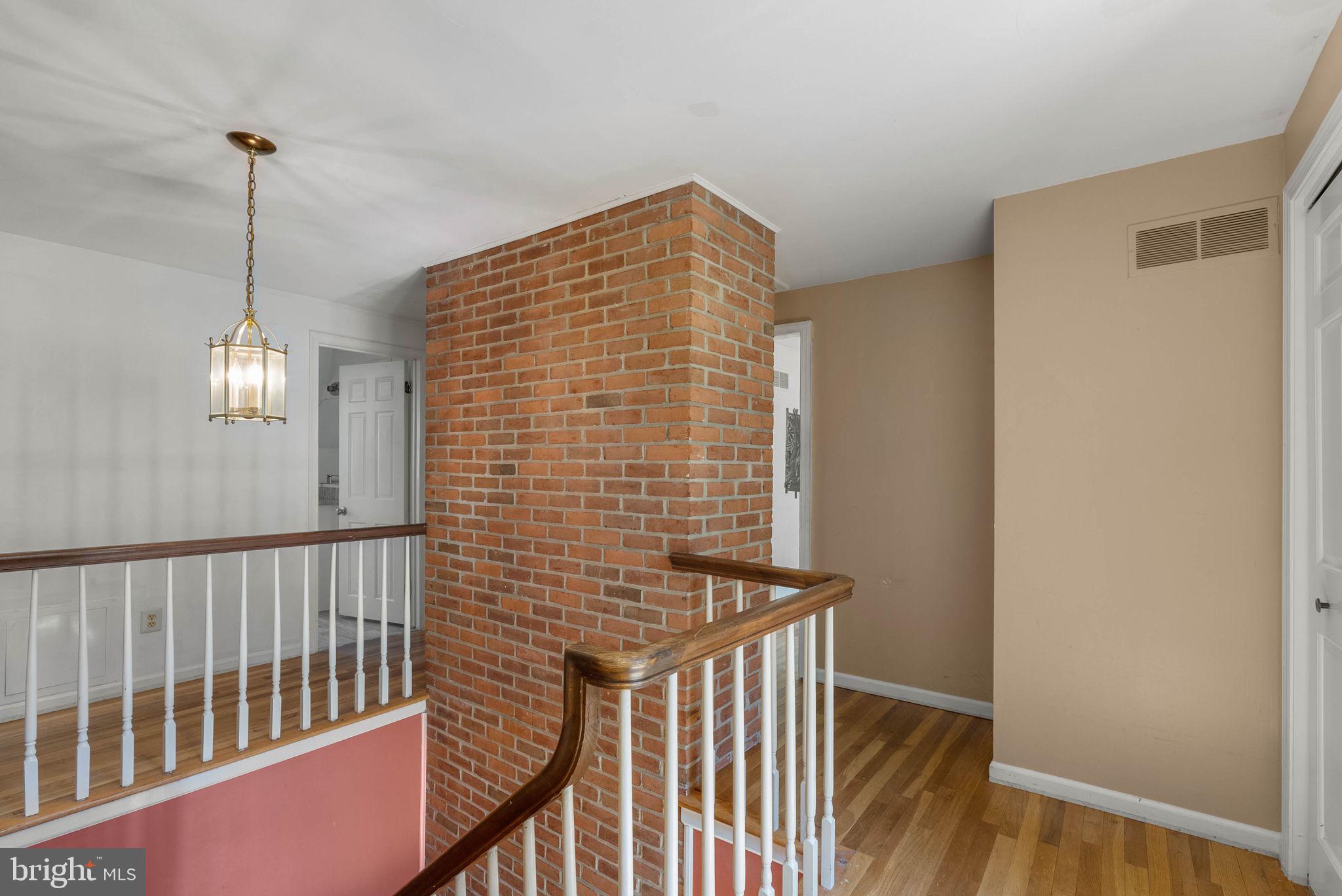 VALLEY FORGE MTN - Residential