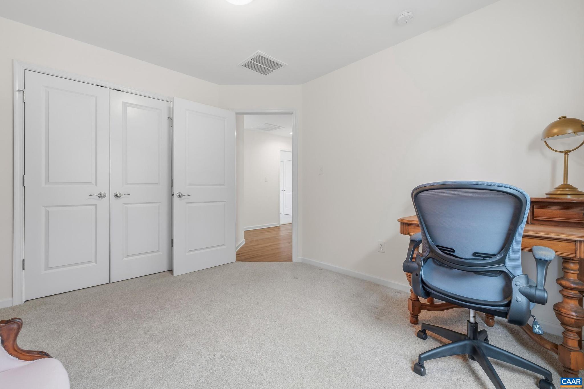 FOX HOLLOW - Residential