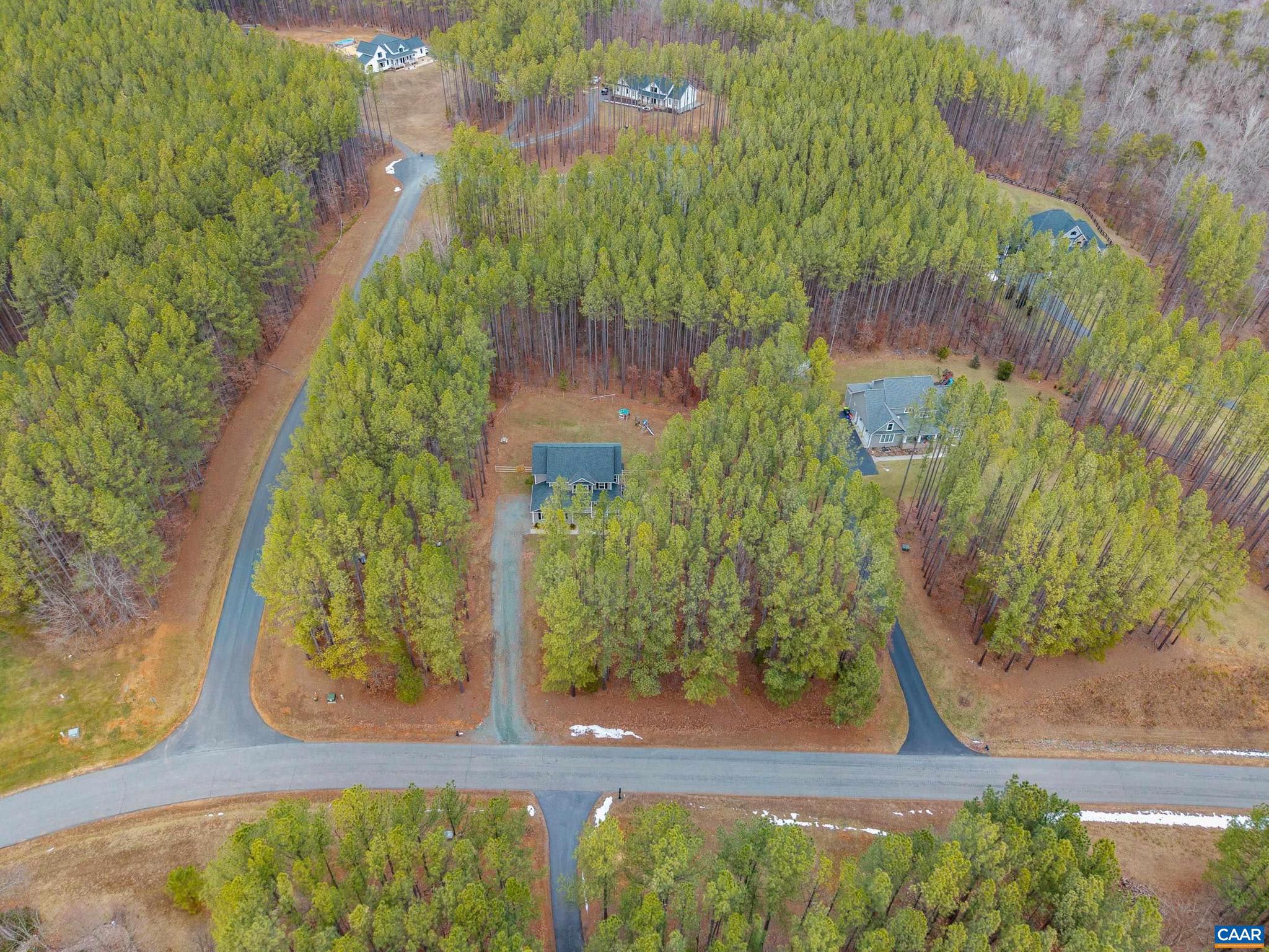 FOX HOLLOW - Residential